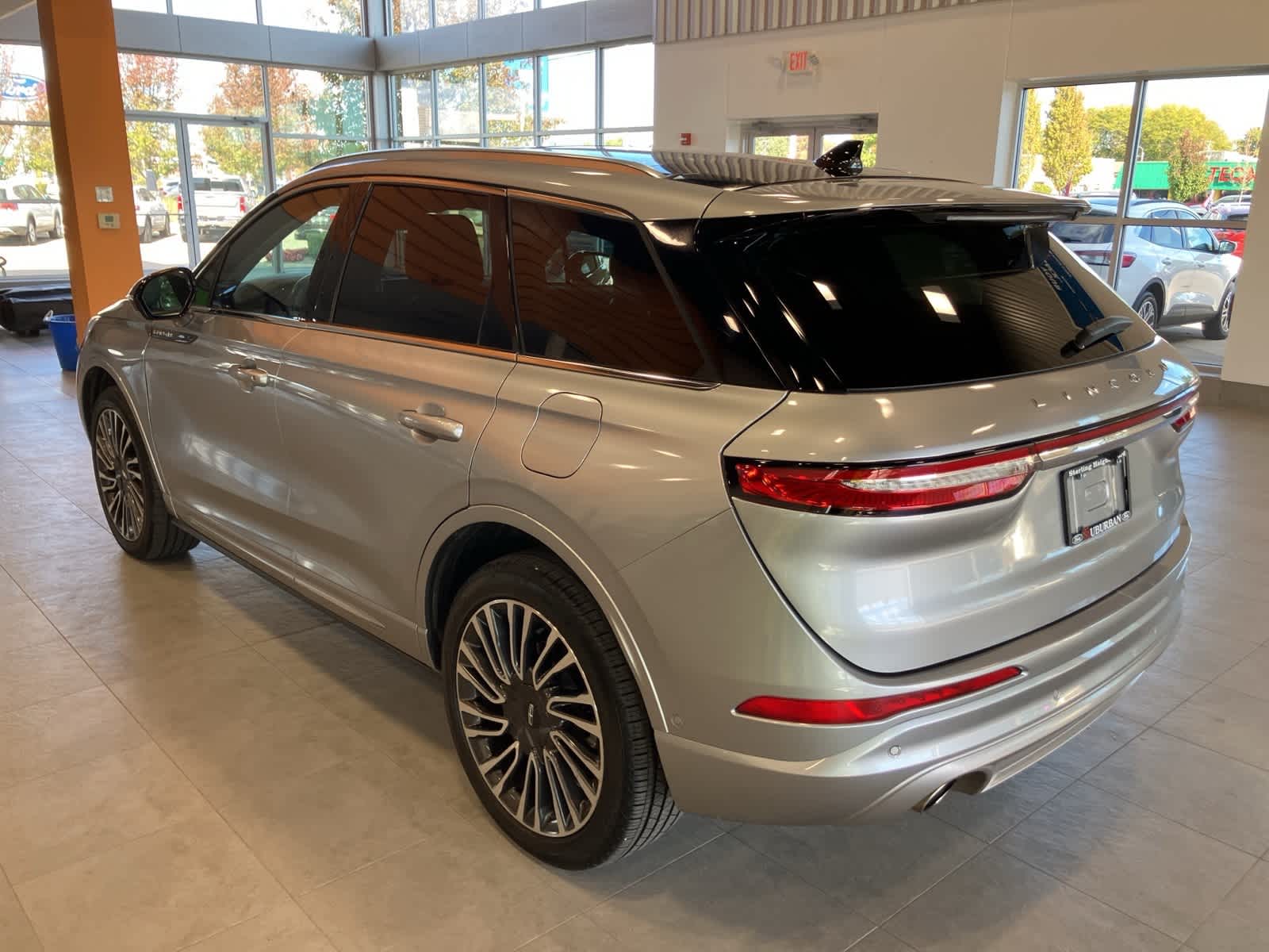 Thumbnail: 2022 Lincoln Corsair - 7