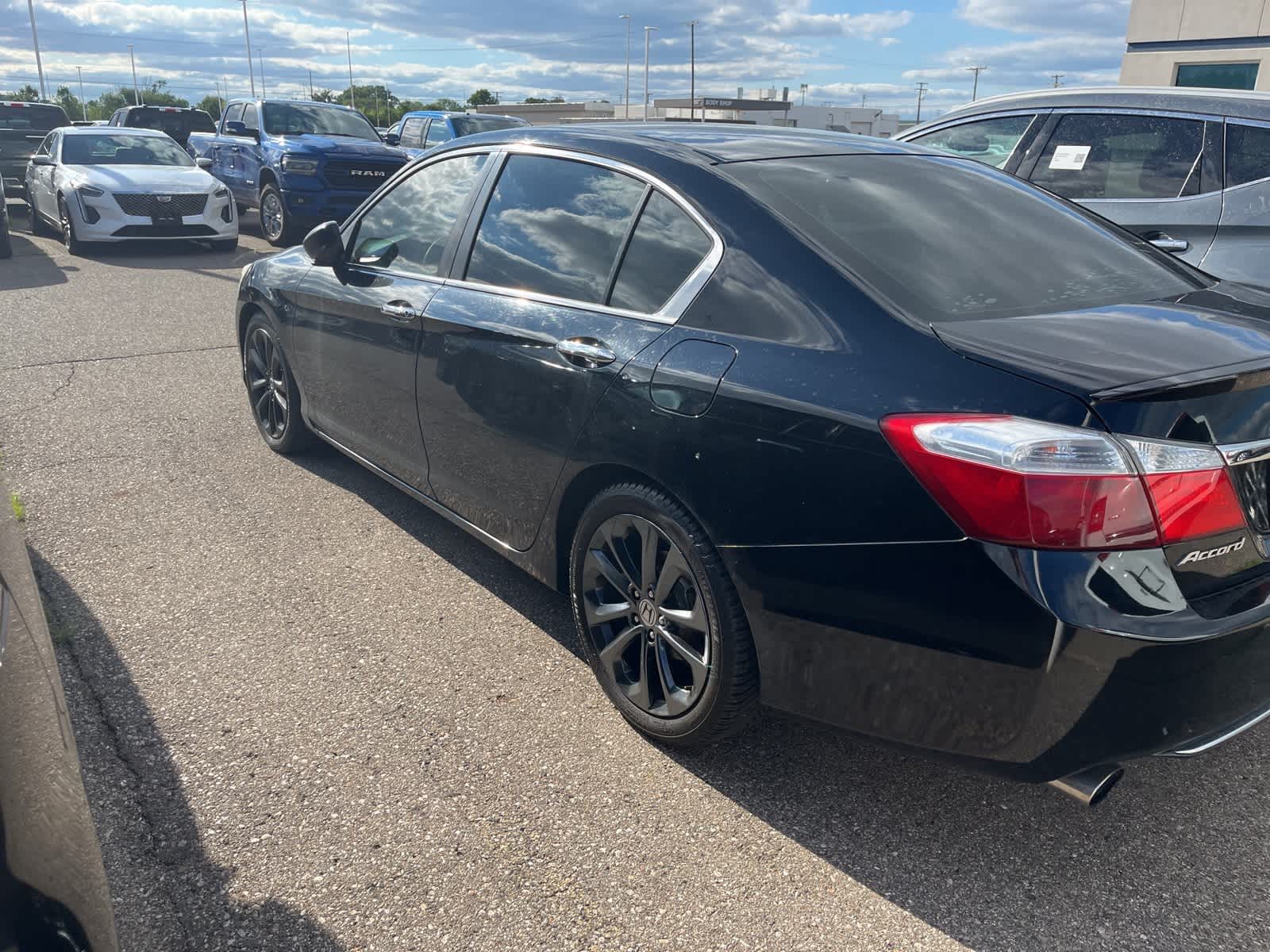 Thumbnail: 2014 Honda Accord - 10
