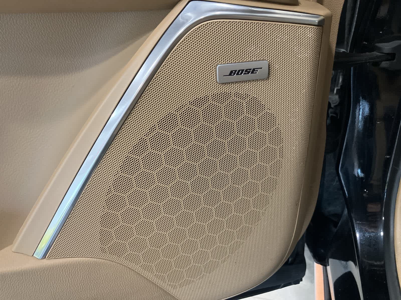 Thumbnail: 2019 Cadillac Escalade - 14