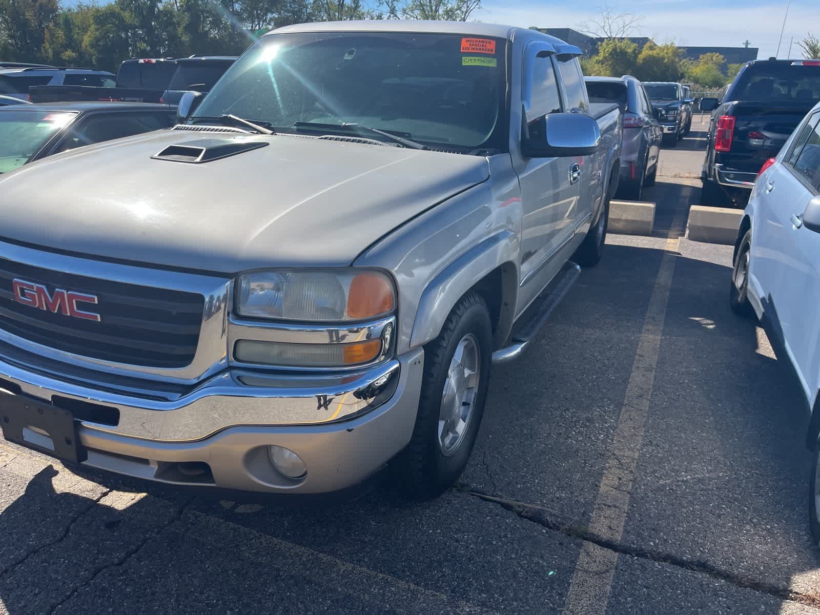 Thumbnail: 2005 GMC Sierra 1500 - 1