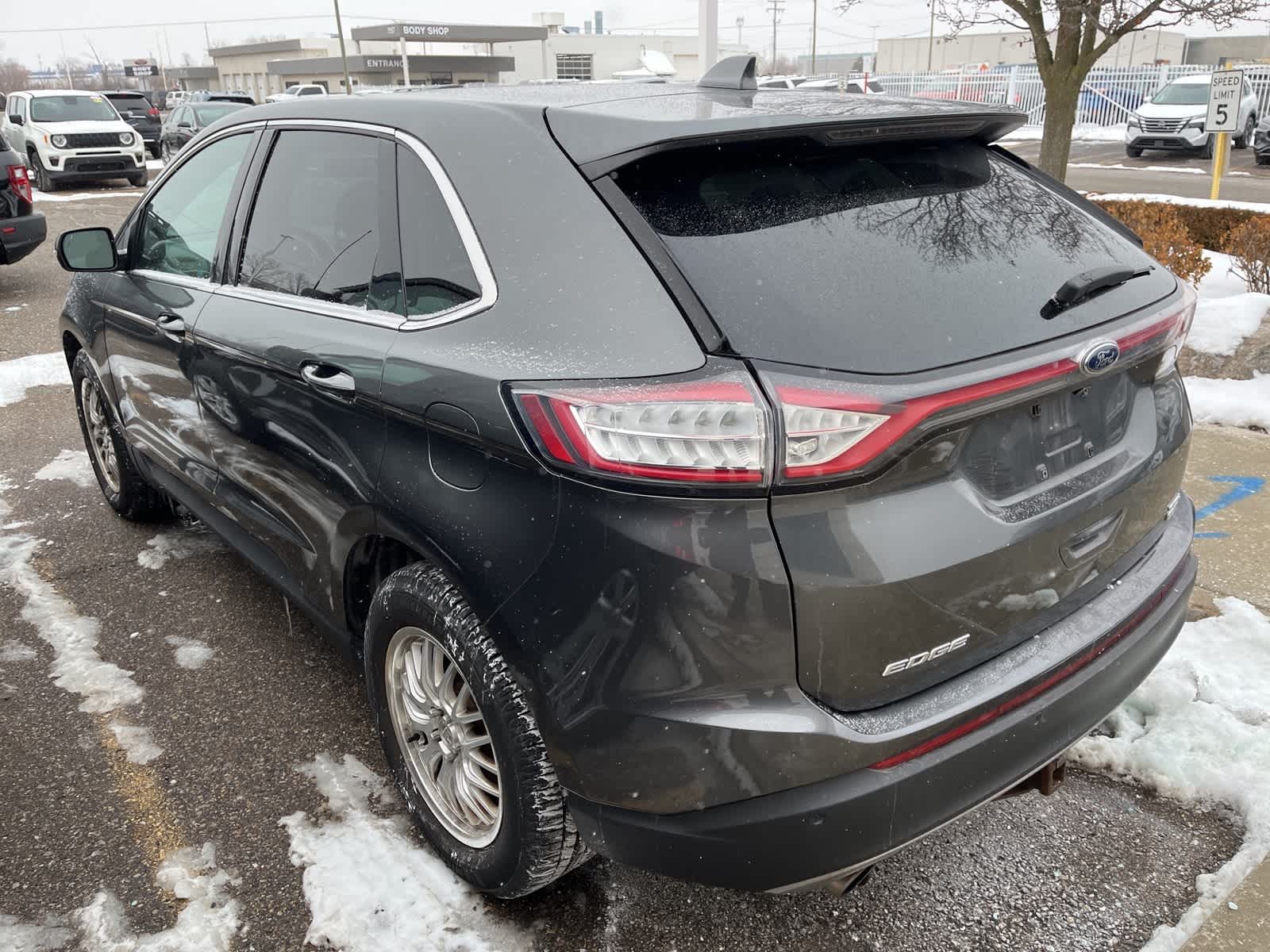 Thumbnail: 2015 Ford Edge - 7