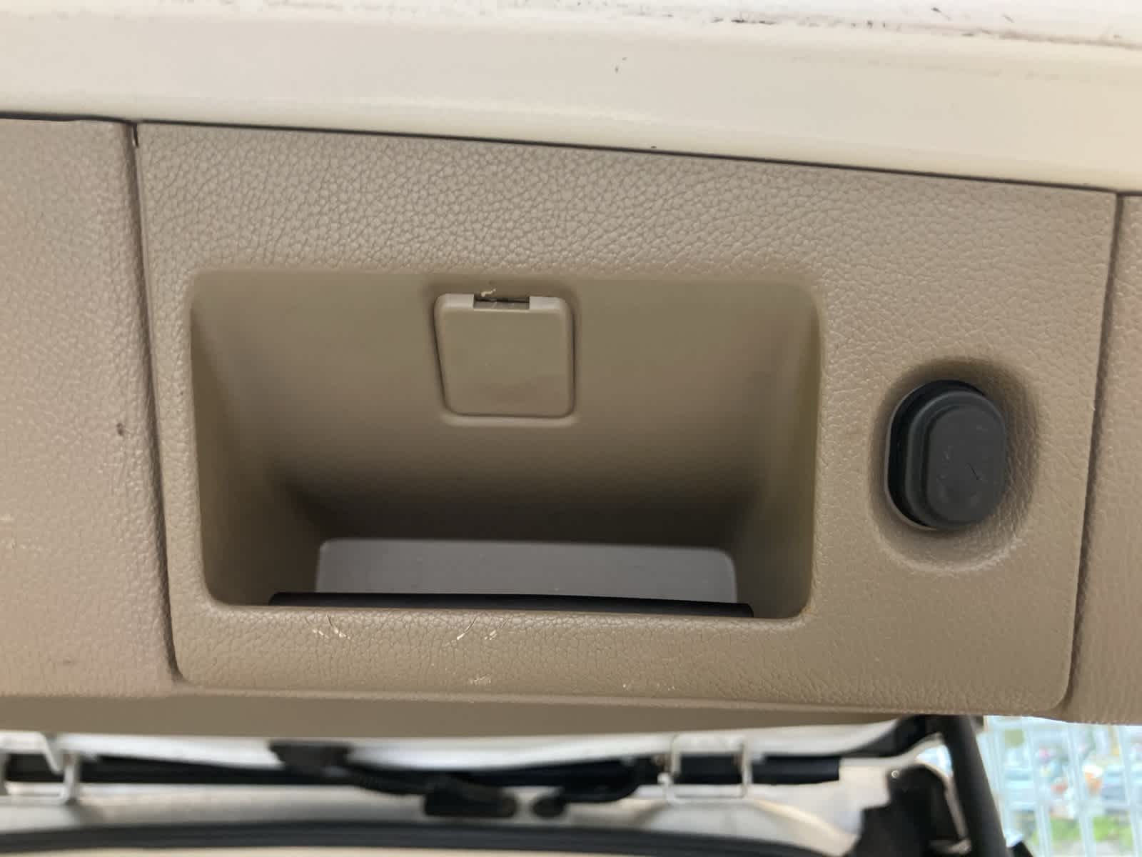 Thumbnail: 2018 GMC Yukon - 32