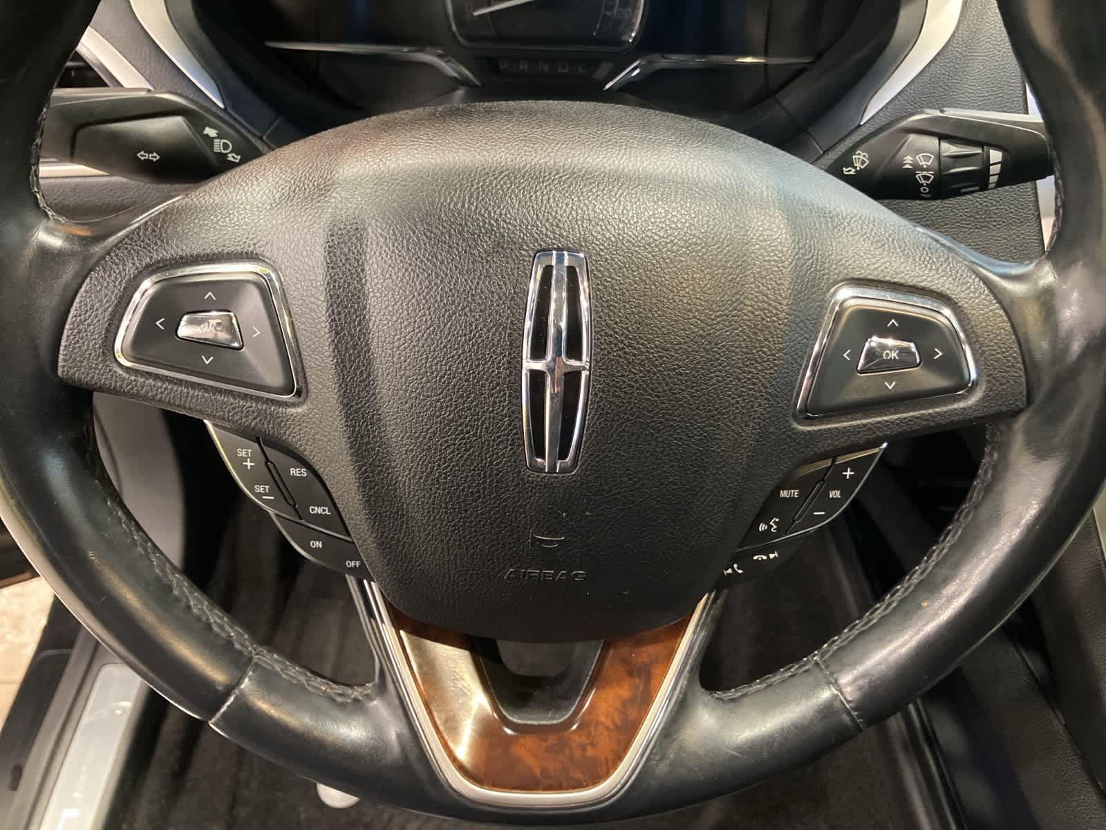 Thumbnail: 2015 Lincoln MKZ - 19