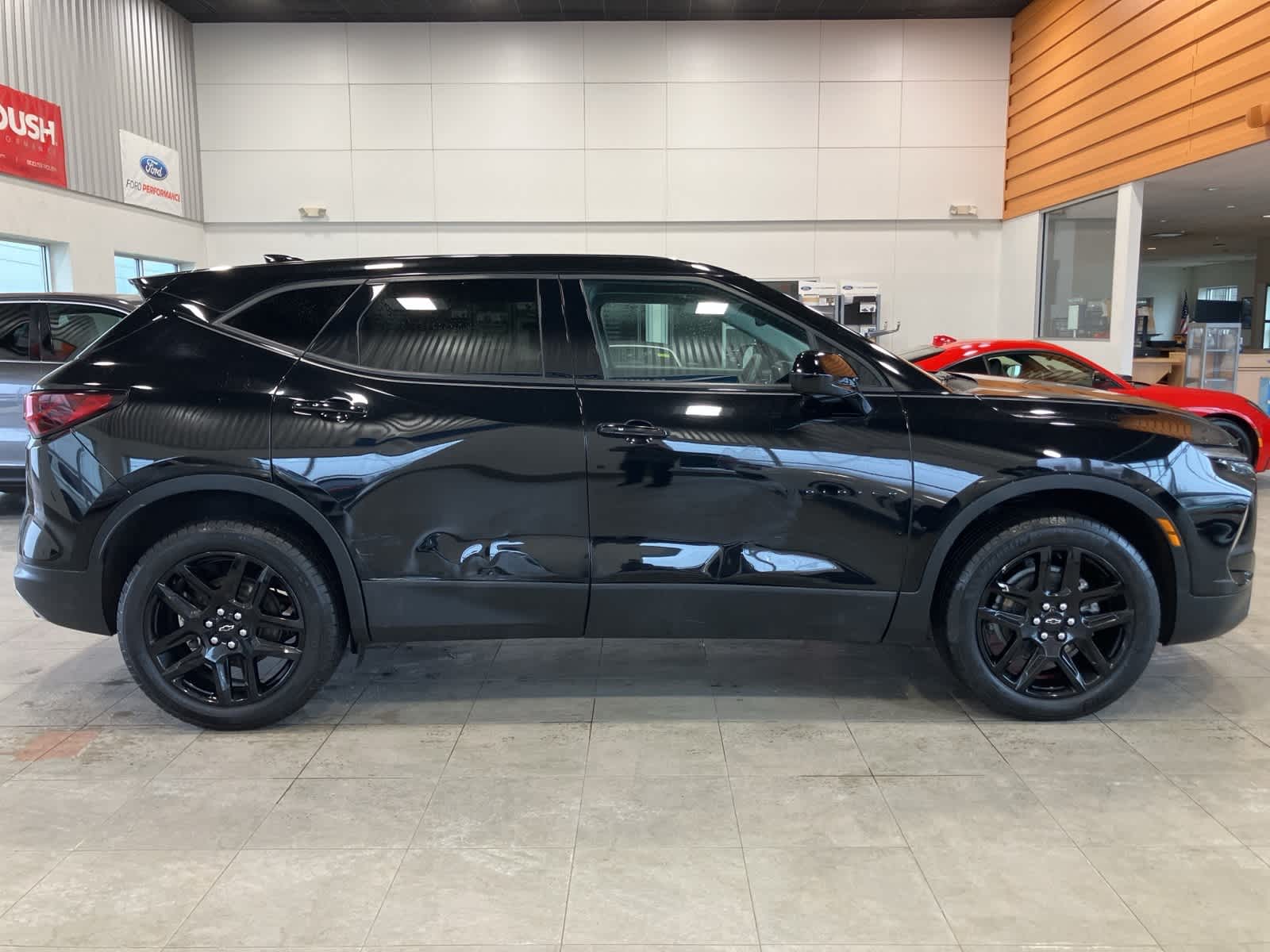 Thumbnail: 2023 Chevrolet Blazer - 4