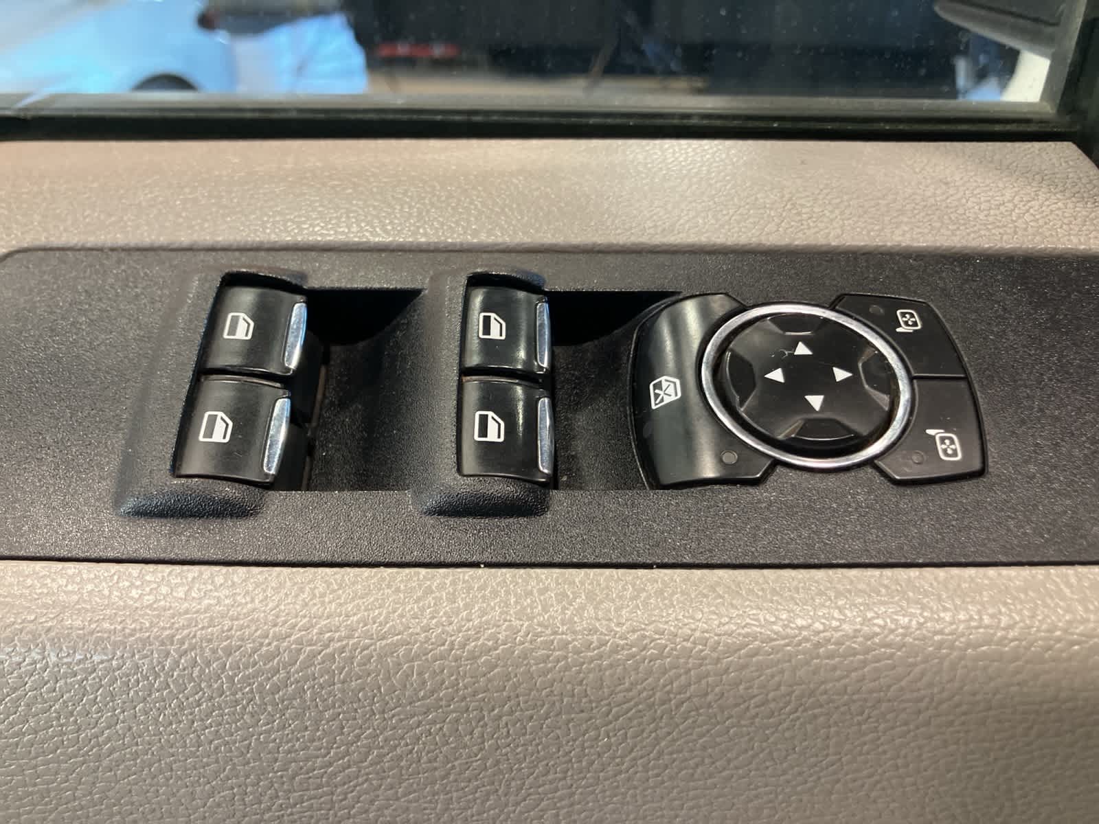 Thumbnail: 2017 Ford Econoline - 13