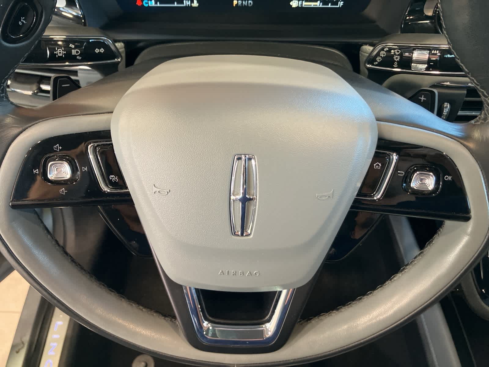 Thumbnail: 2022 Lincoln Corsair - 18