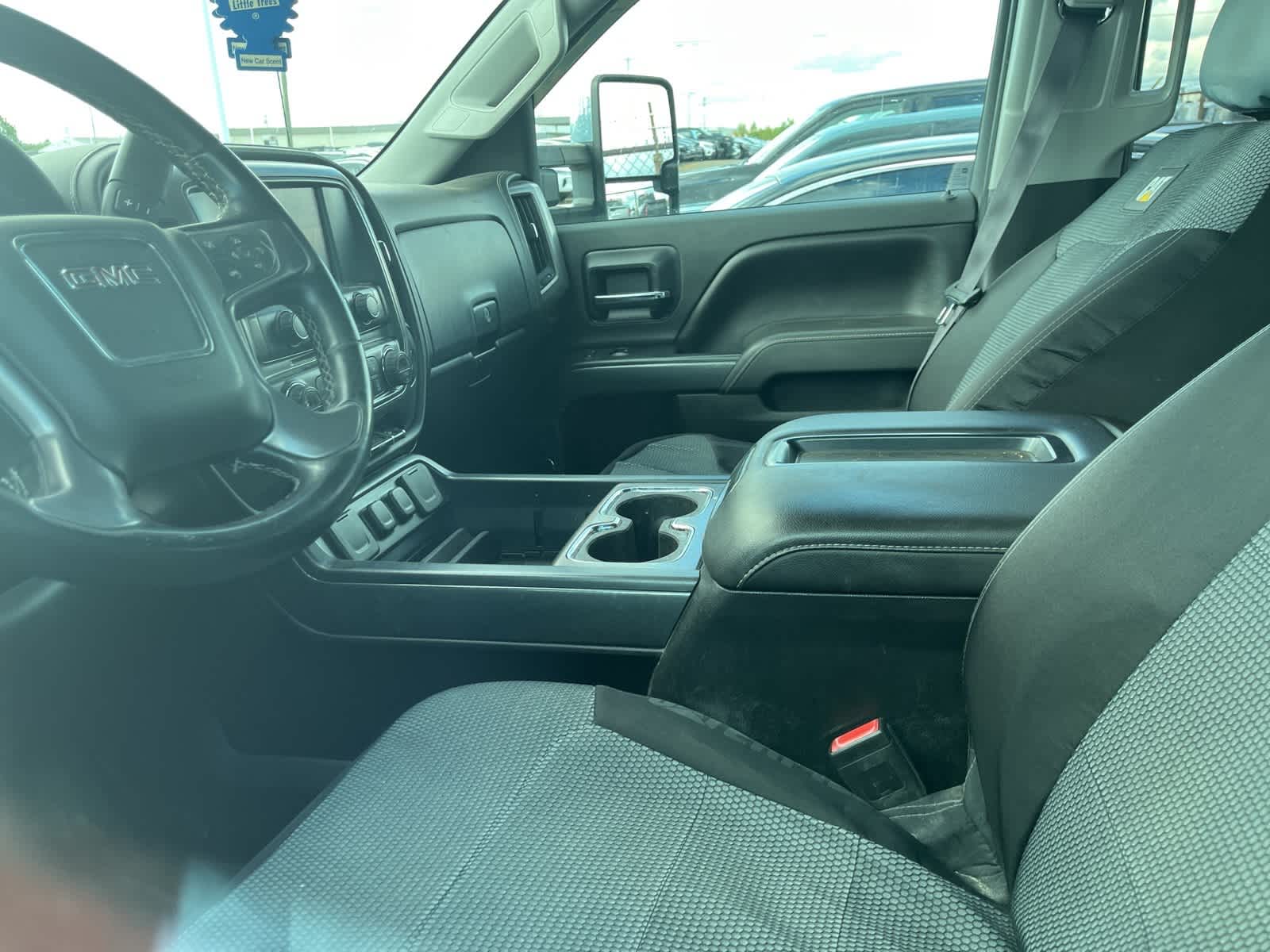 Thumbnail: 2015 GMC Sierra 2500 - 27