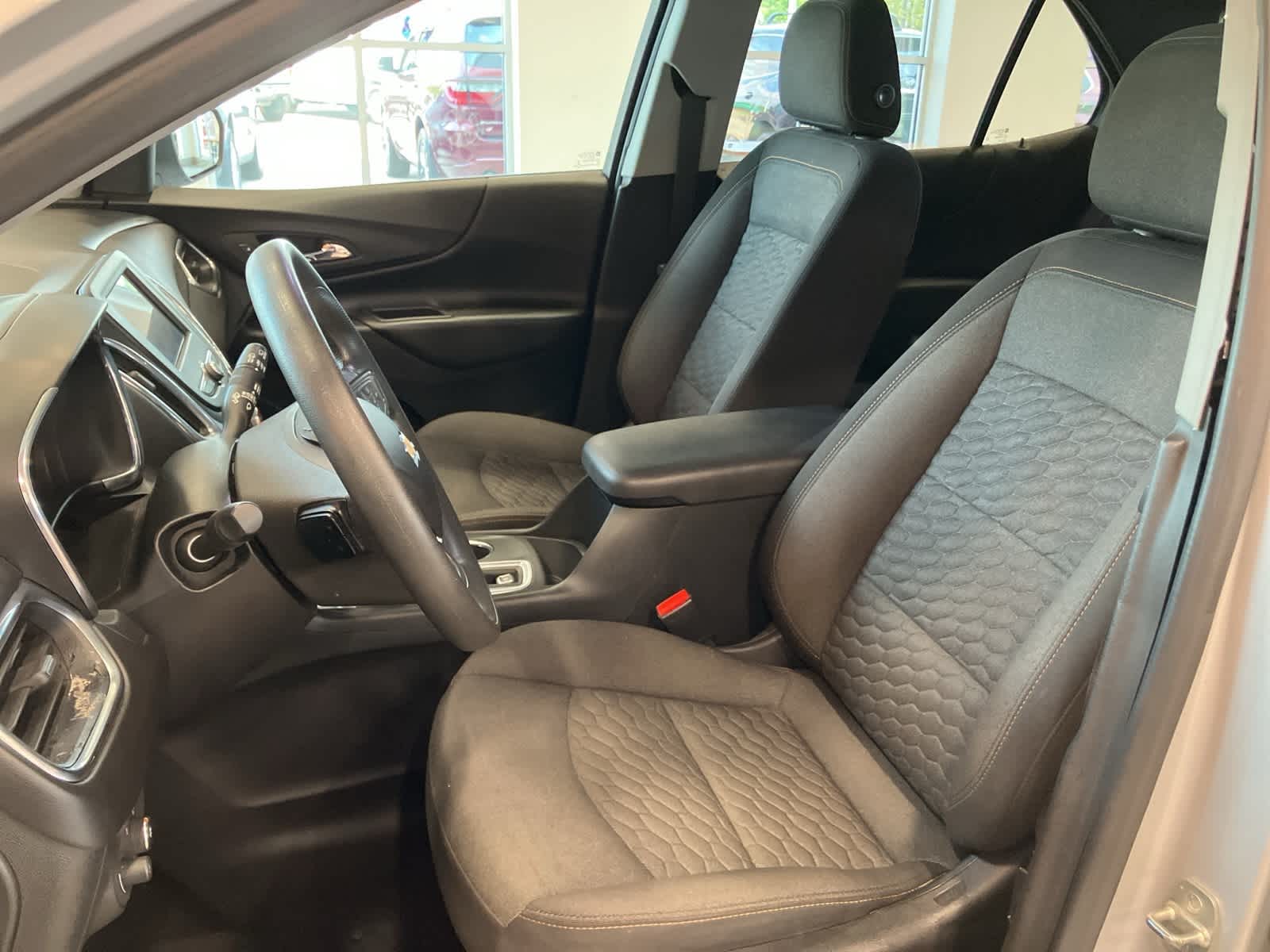 Thumbnail: 2020 Chevrolet Equinox - 10