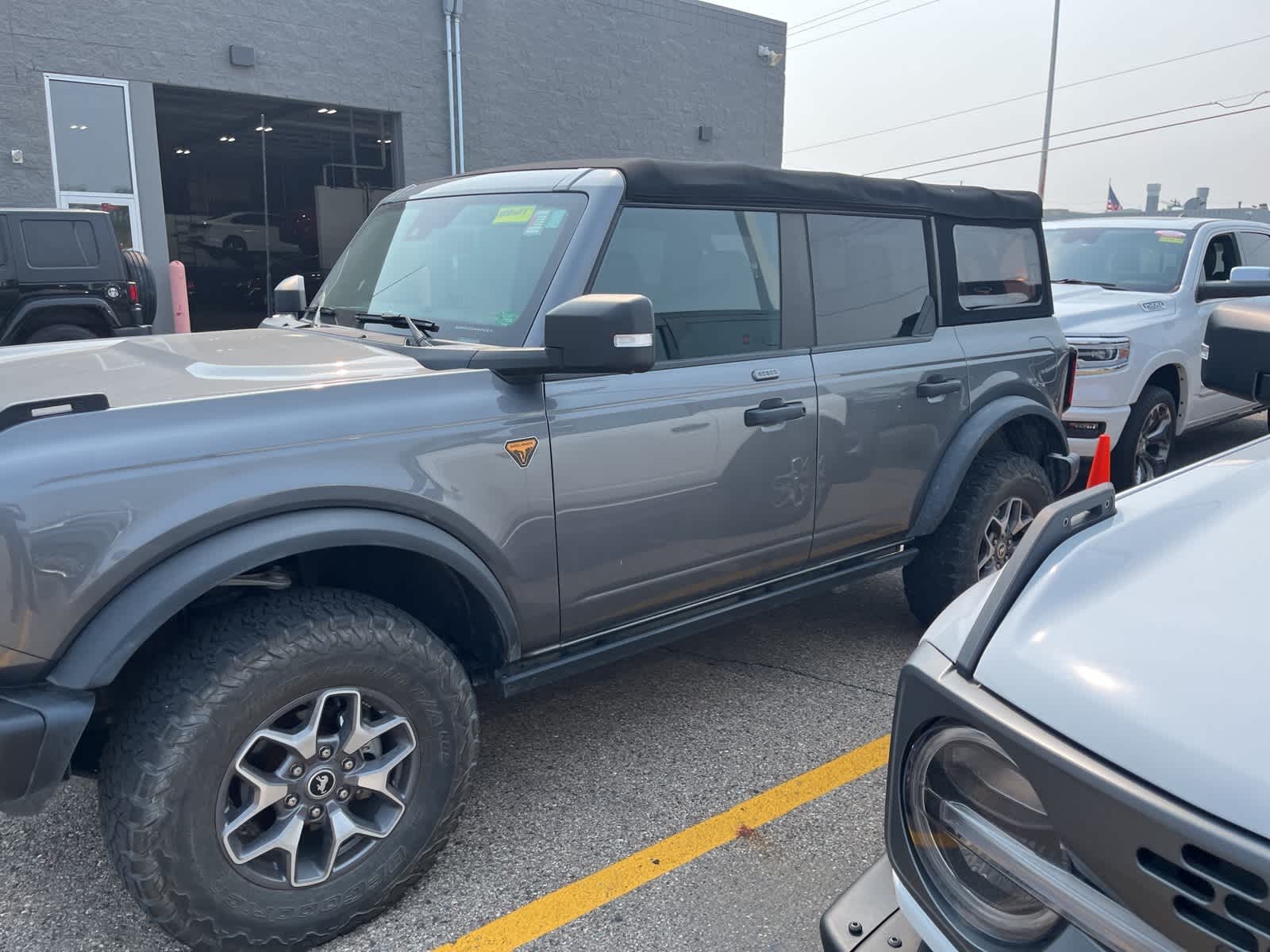 Thumbnail: 2022 Ford Bronco - 5
