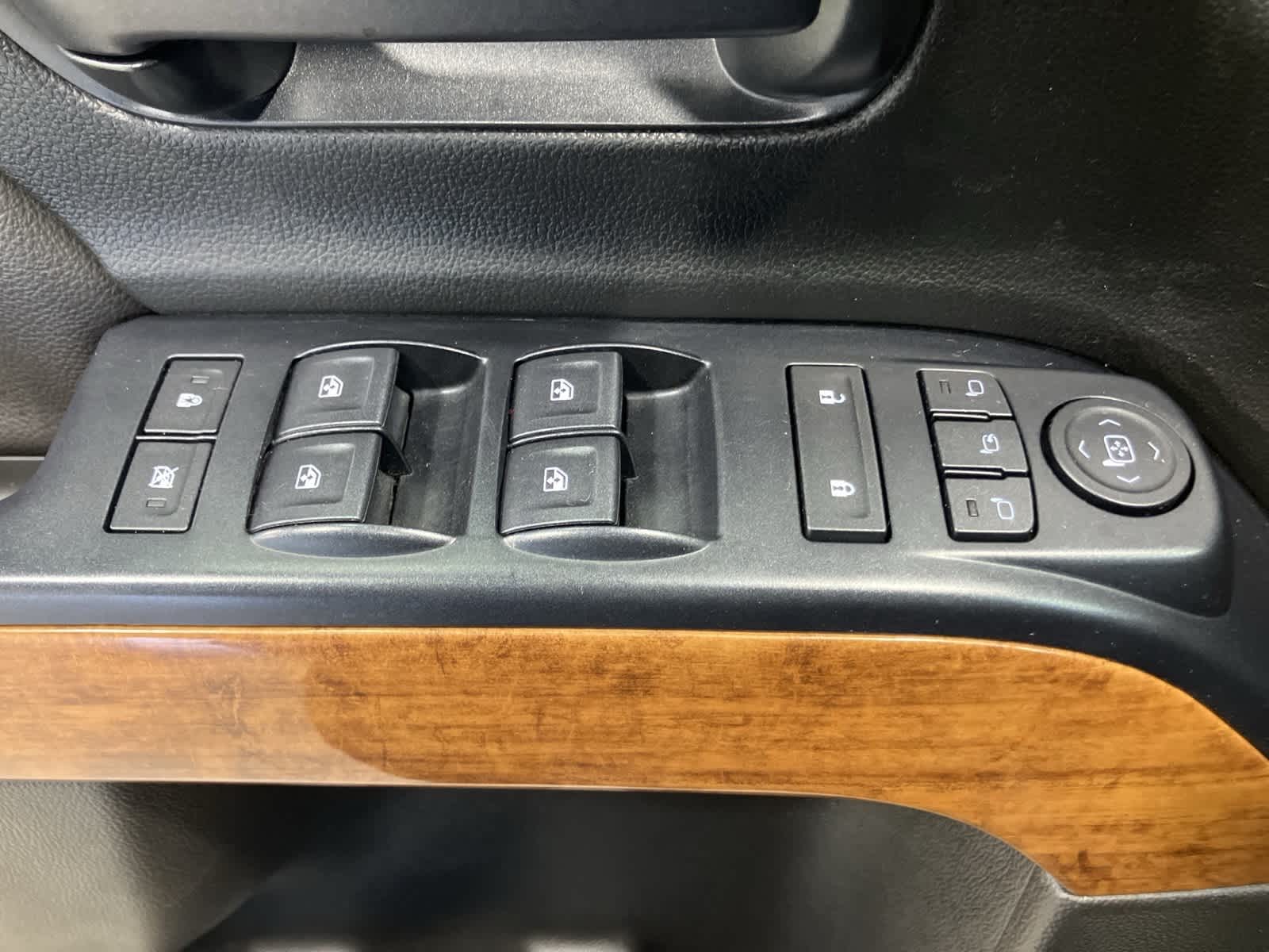 Thumbnail: 2018 Chevrolet Silverado 2500 - 15