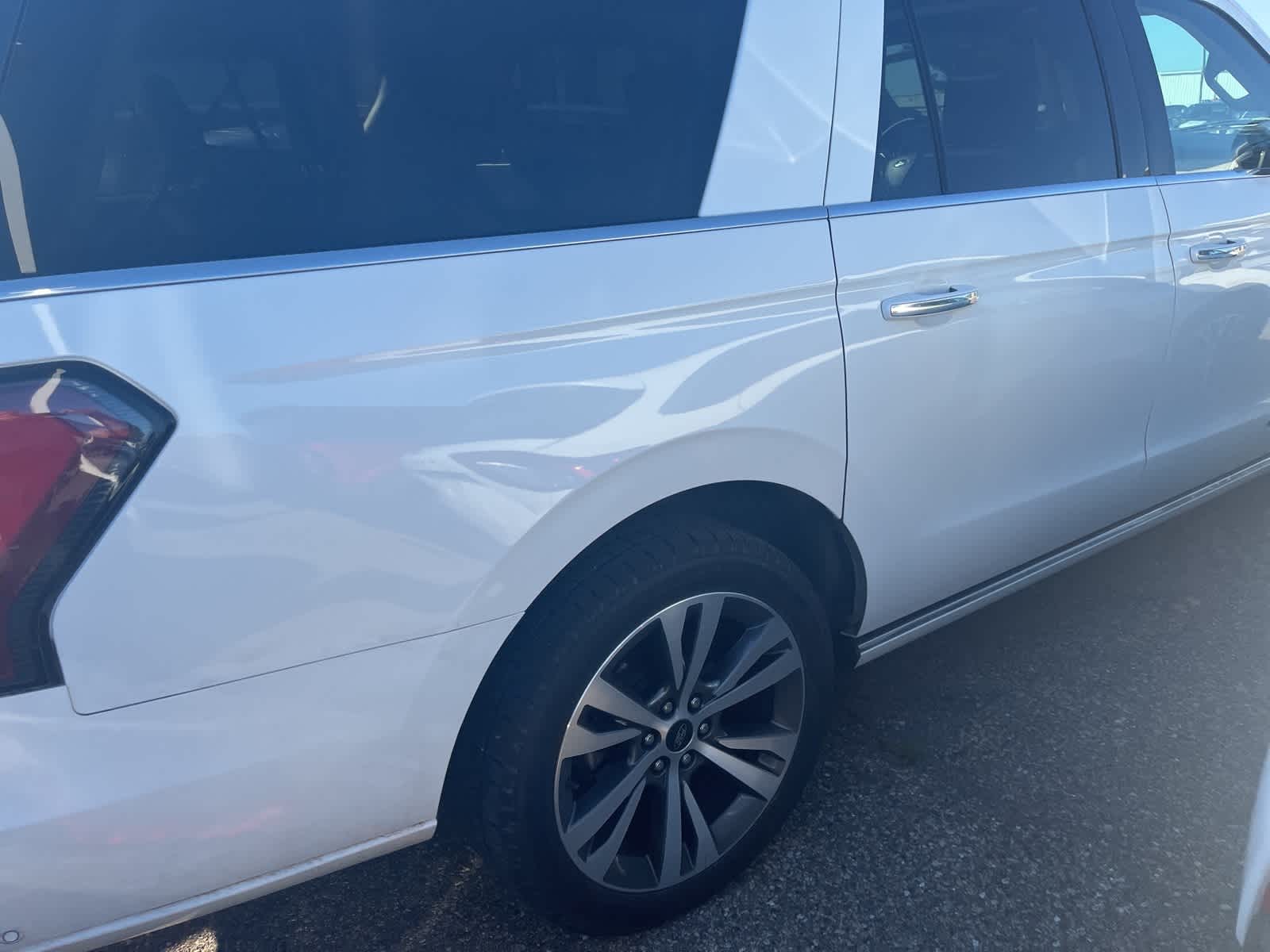 Thumbnail: 2021 Ford Expedition MAX - 14