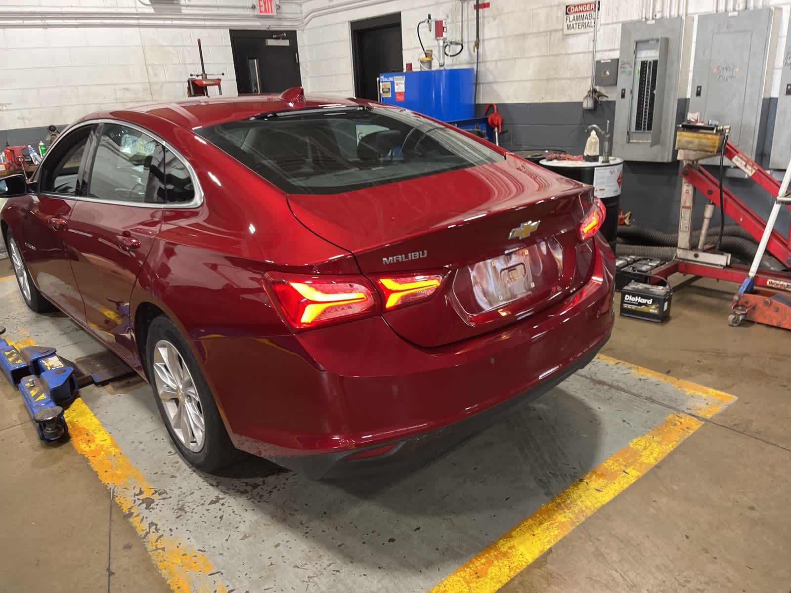 Thumbnail: 2019 Chevrolet Malibu - 11