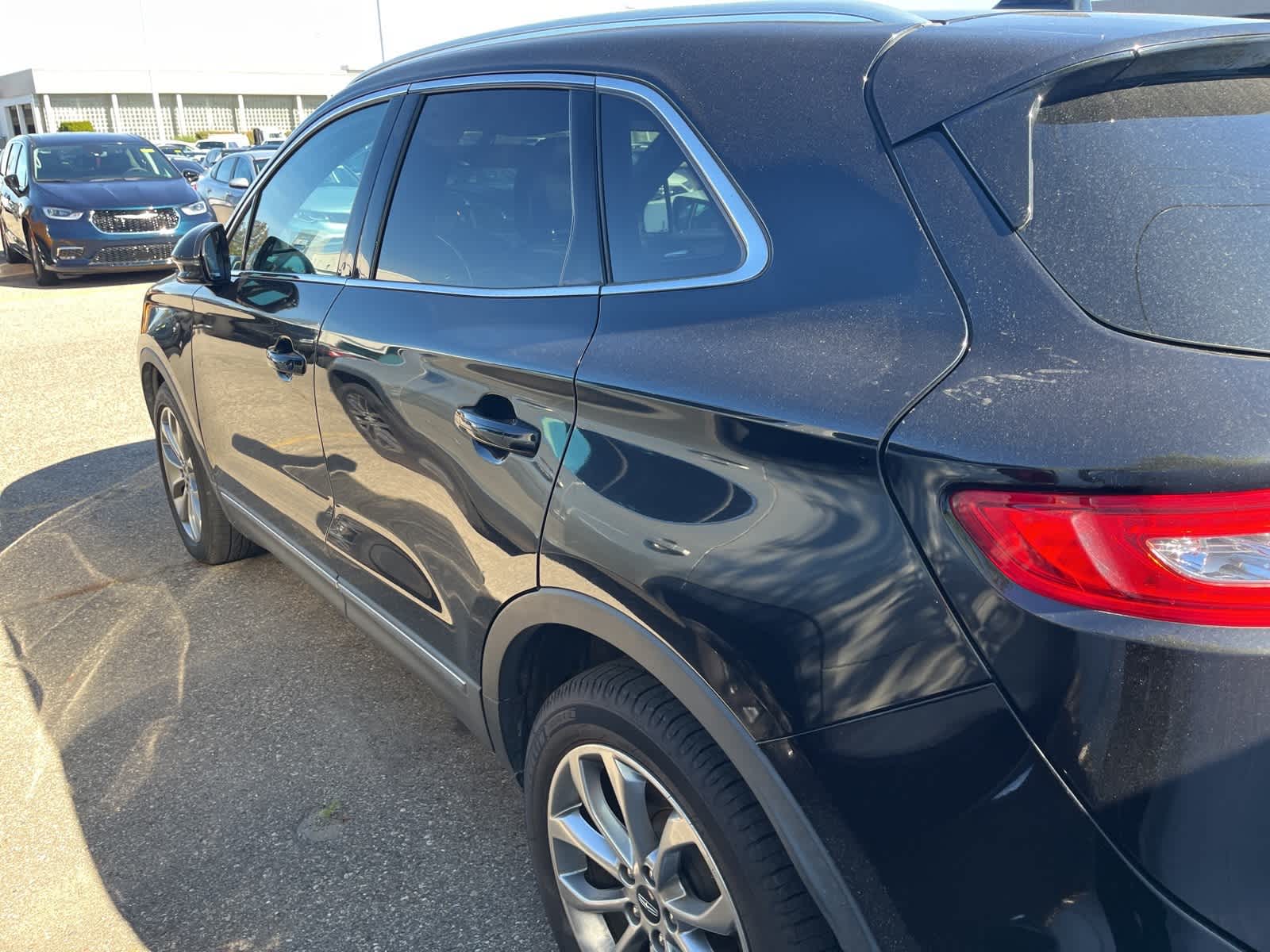 Thumbnail: 2019 Lincoln MKC - 10