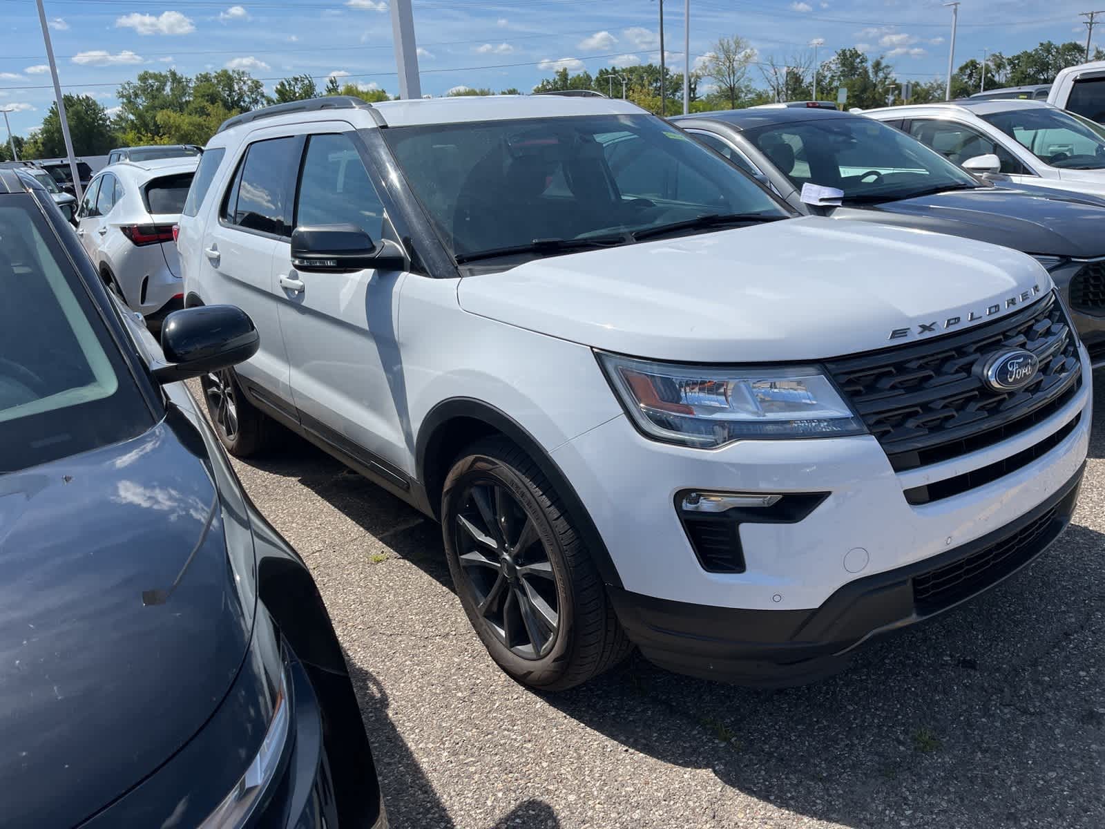 Thumbnail: 2018 Ford Explorer - 17