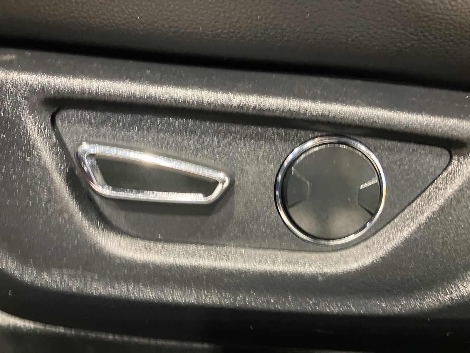 Thumbnail: 2017 Ford Mustang - 11