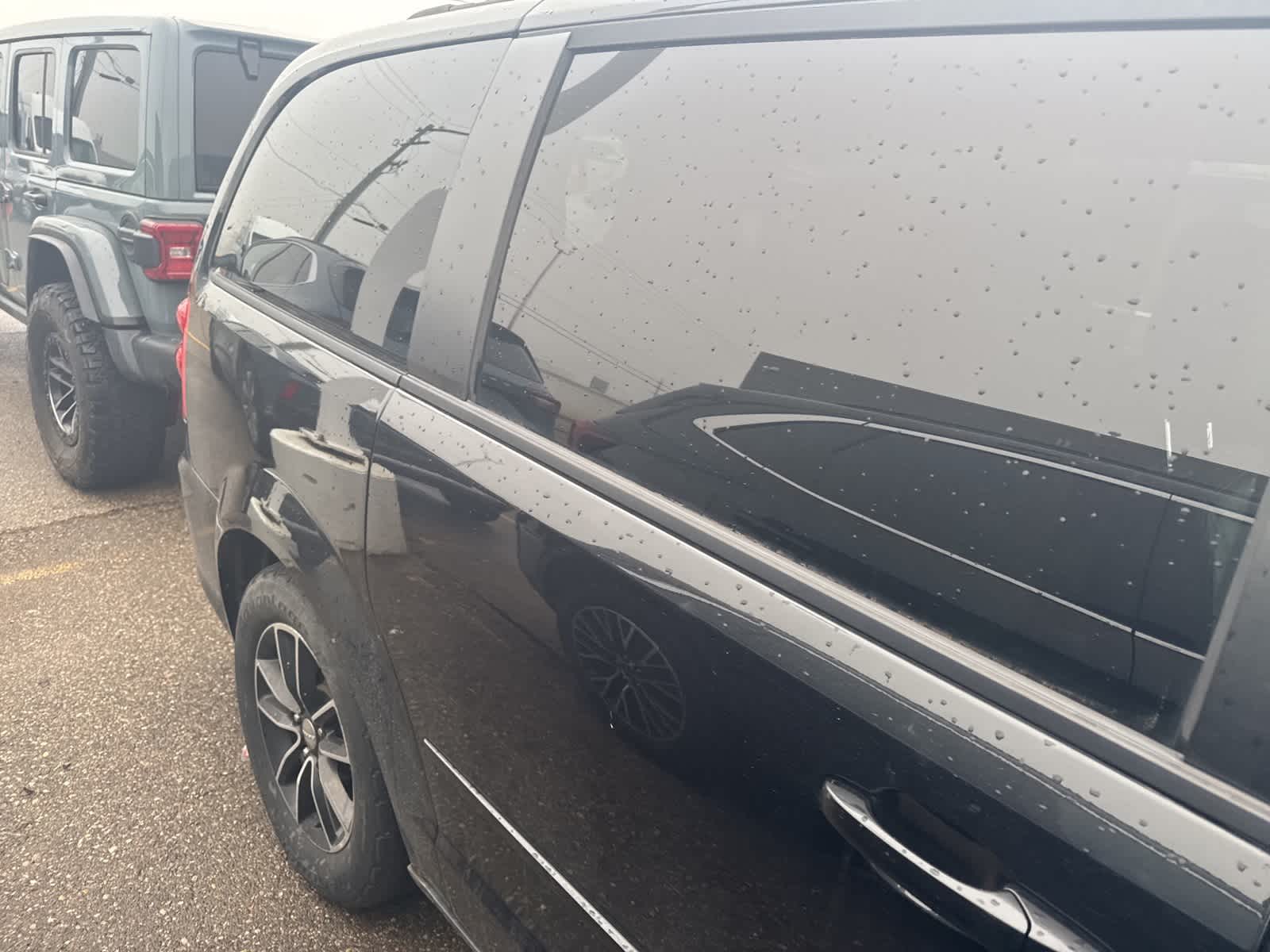 Thumbnail: 2015 Dodge Grand Caravan - 12