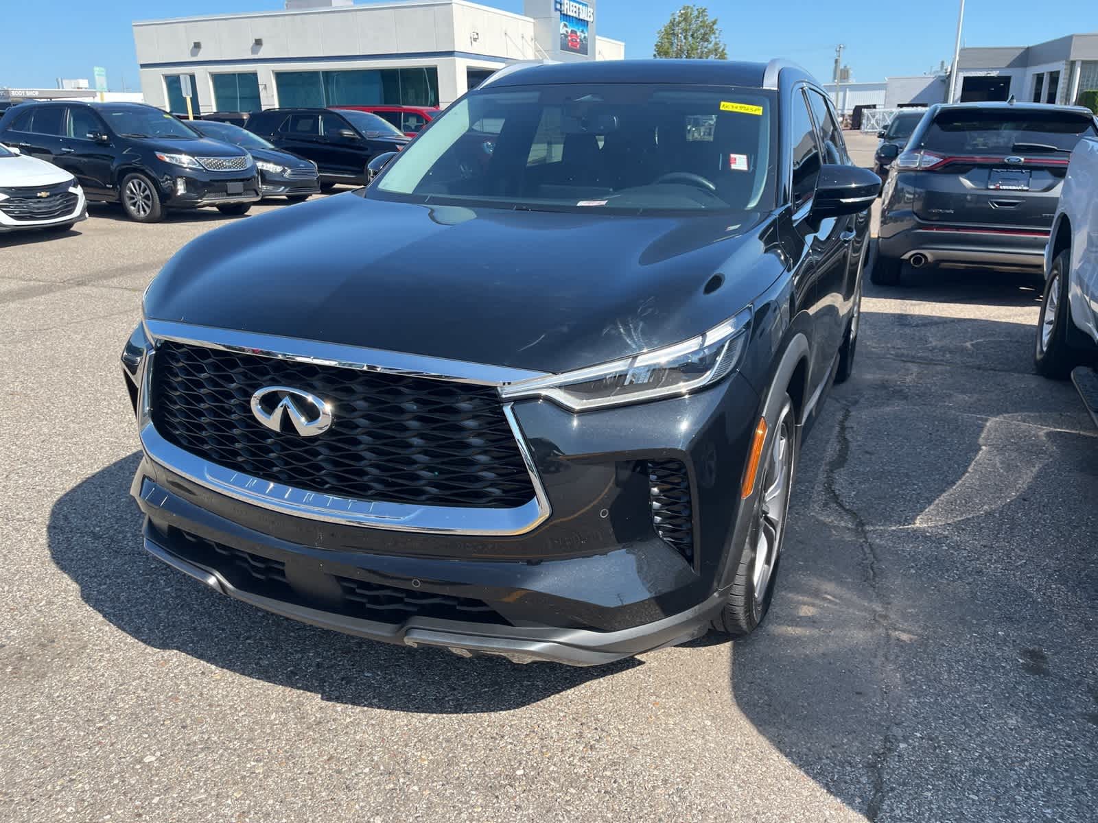 Thumbnail: 2022 INFINITI QX60 - 3