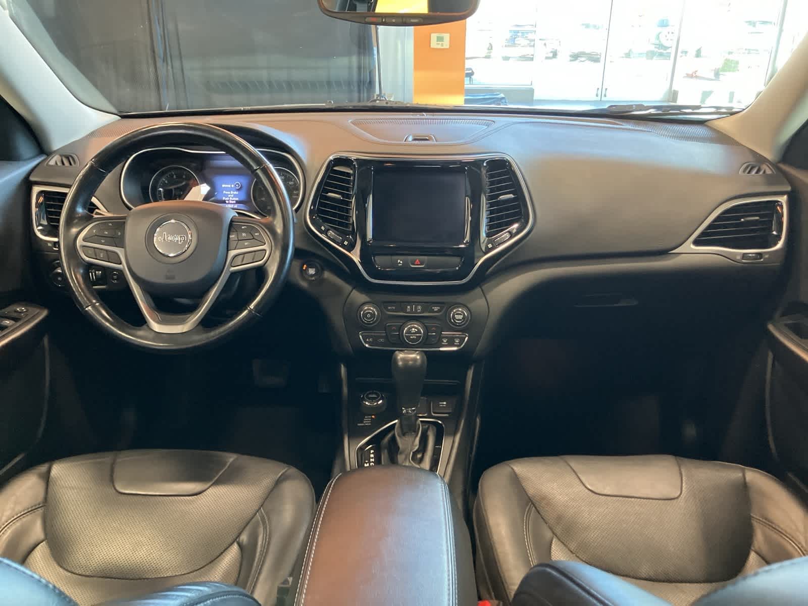 Thumbnail: 2020 Jeep Cherokee - 27