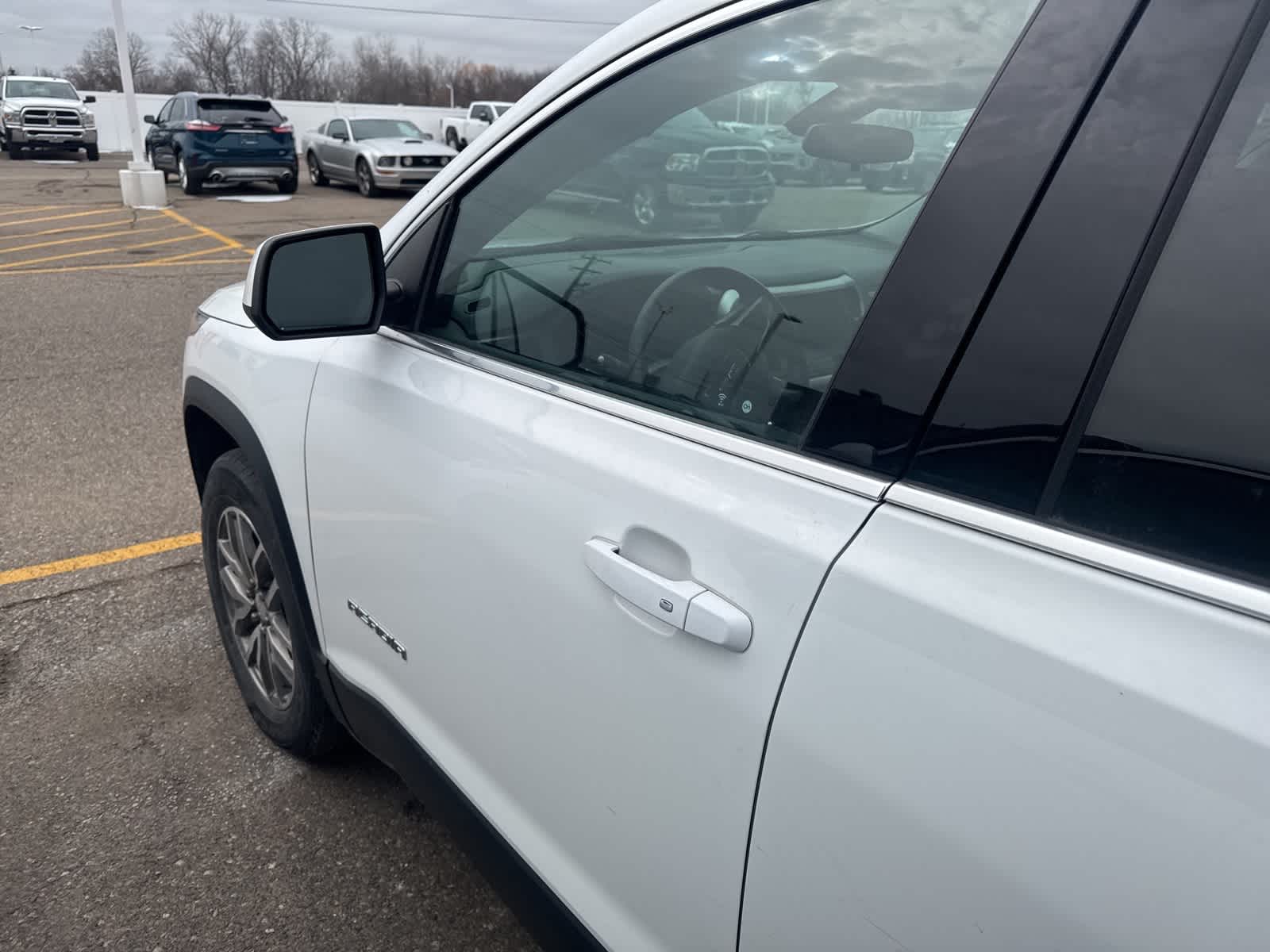 Thumbnail: 2019 GMC Acadia - 20