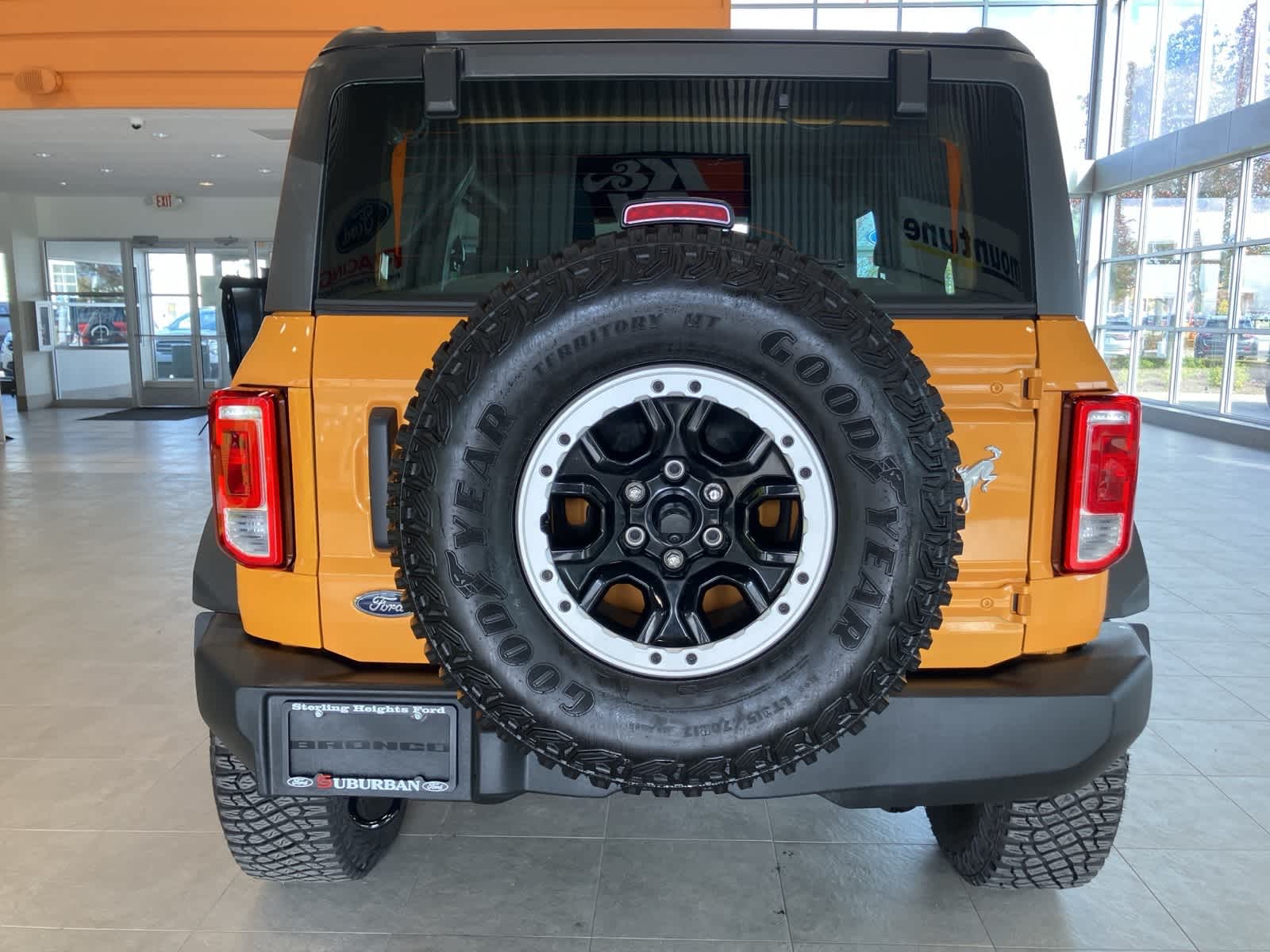 Thumbnail: 2022 Ford Bronco - 6