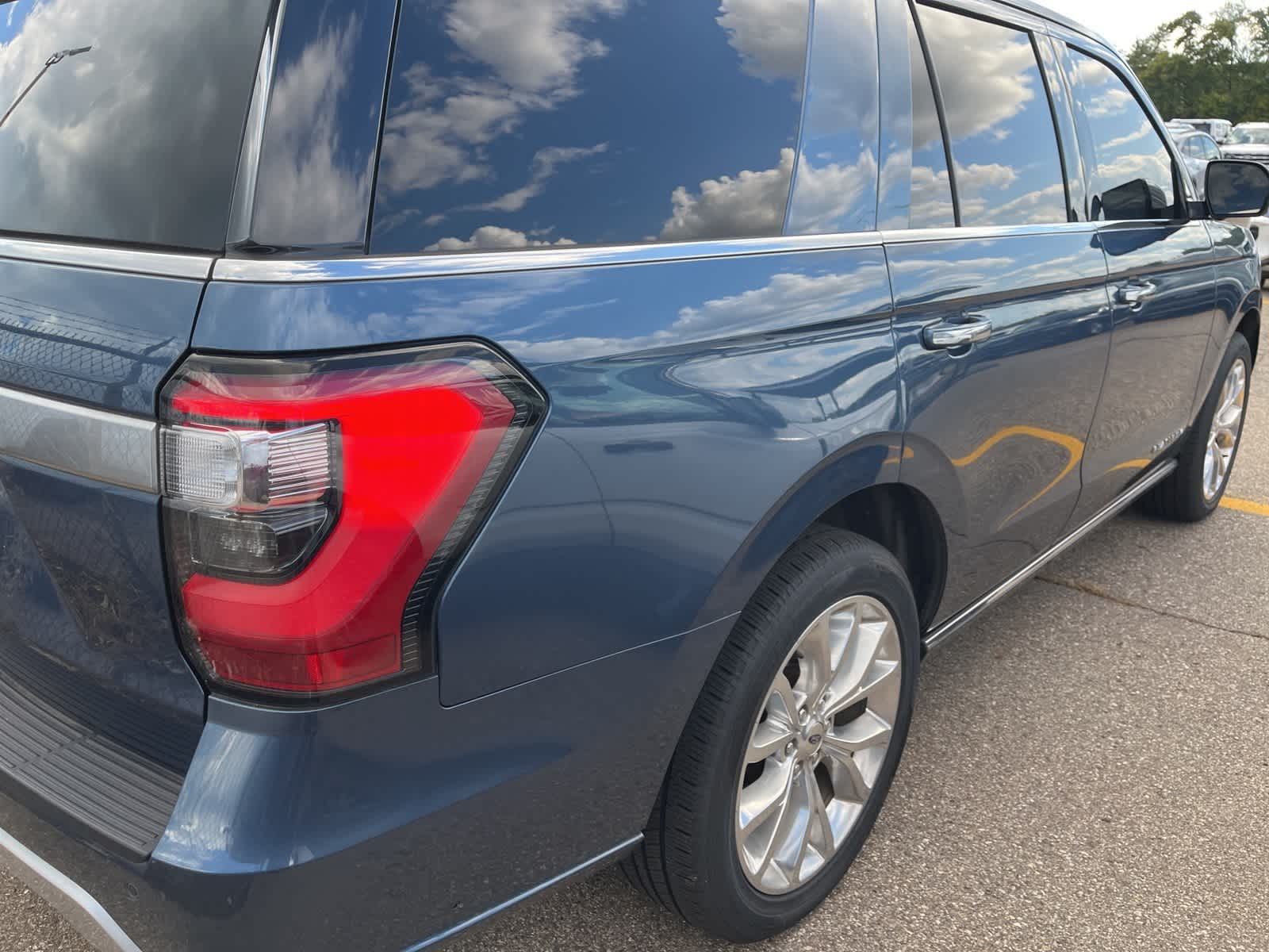 Thumbnail: 2019 Ford Expedition - 12