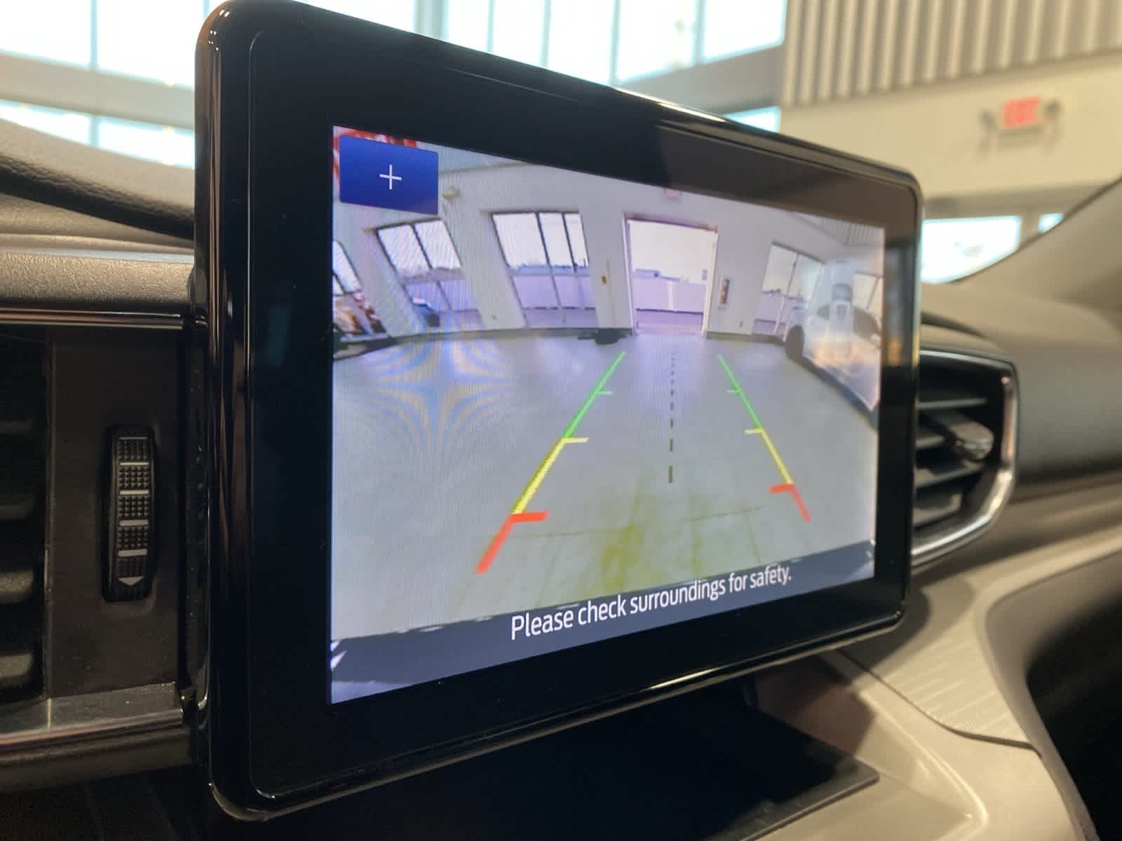 Thumbnail: 2023 Ford Explorer - 22