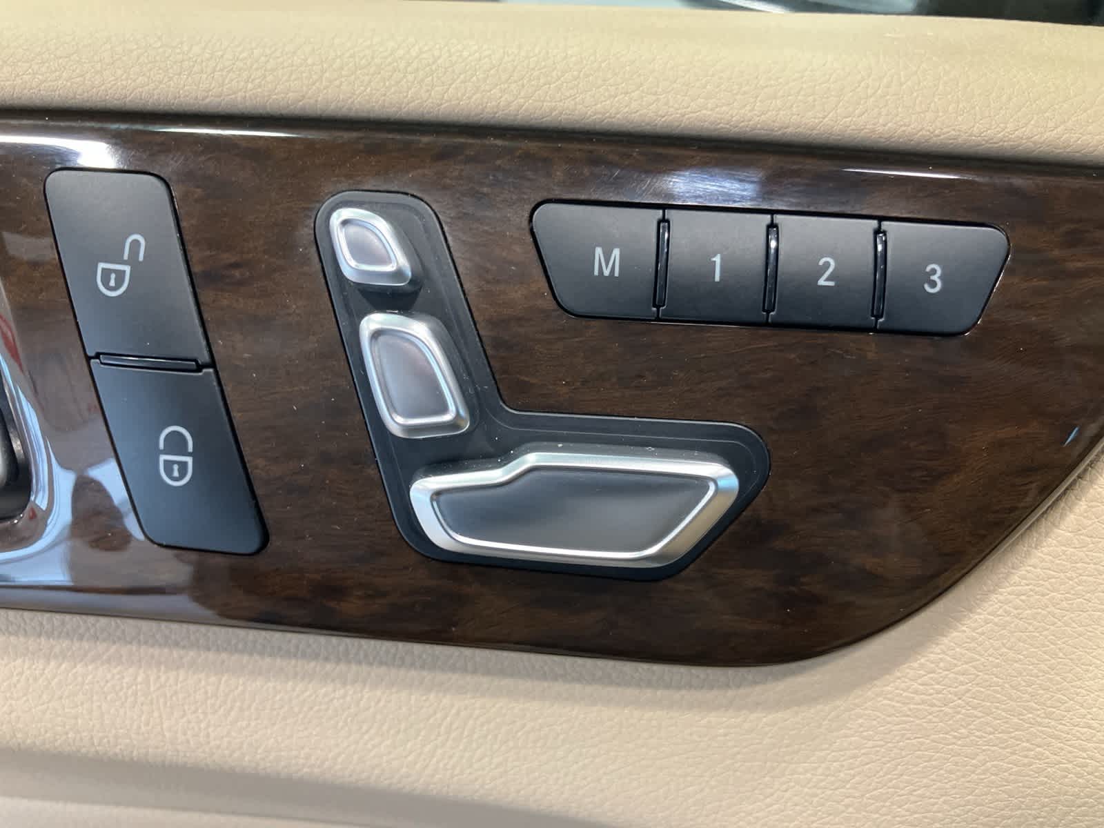 Thumbnail: 2018 Mercedes-Benz GLE - 13