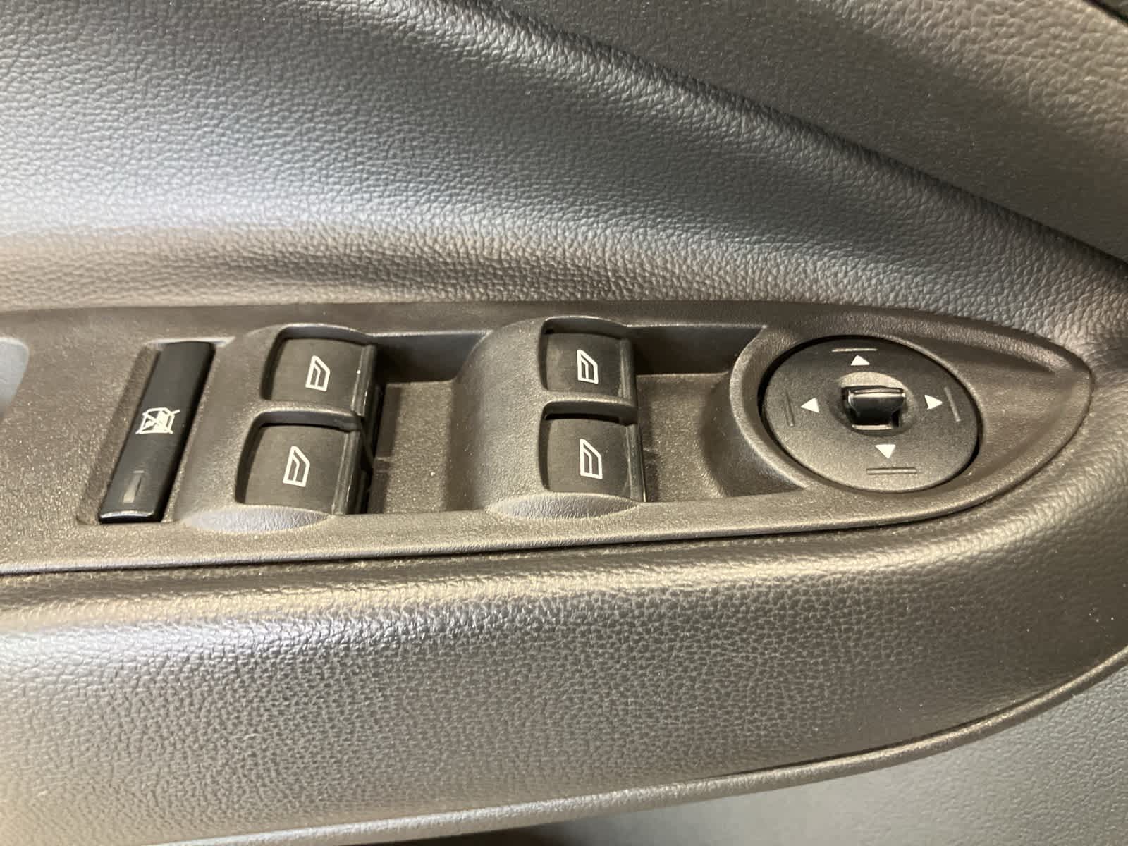 Thumbnail: 2018 Ford Escape - 13