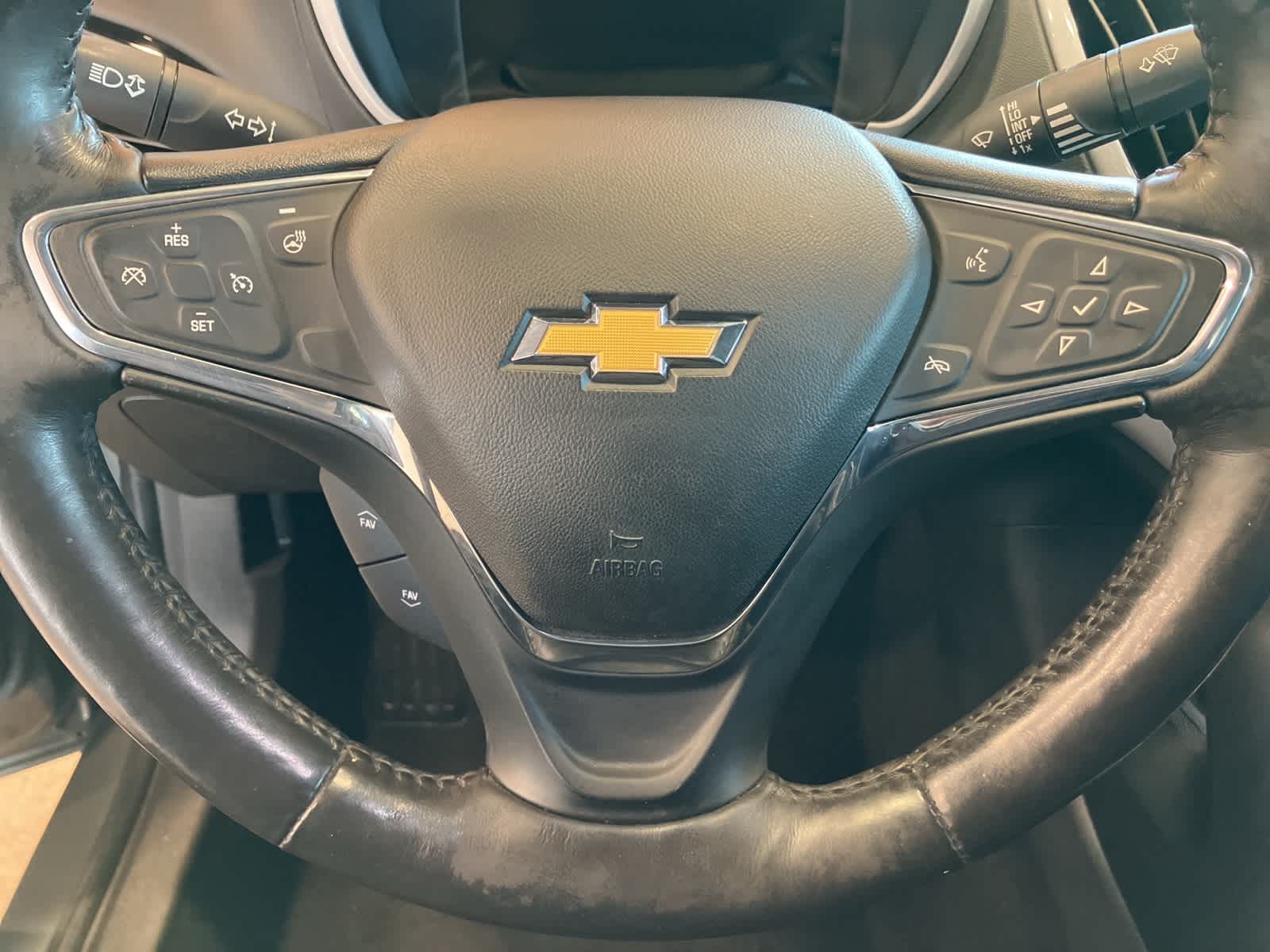 Thumbnail: 2017 Chevrolet Volt - 16