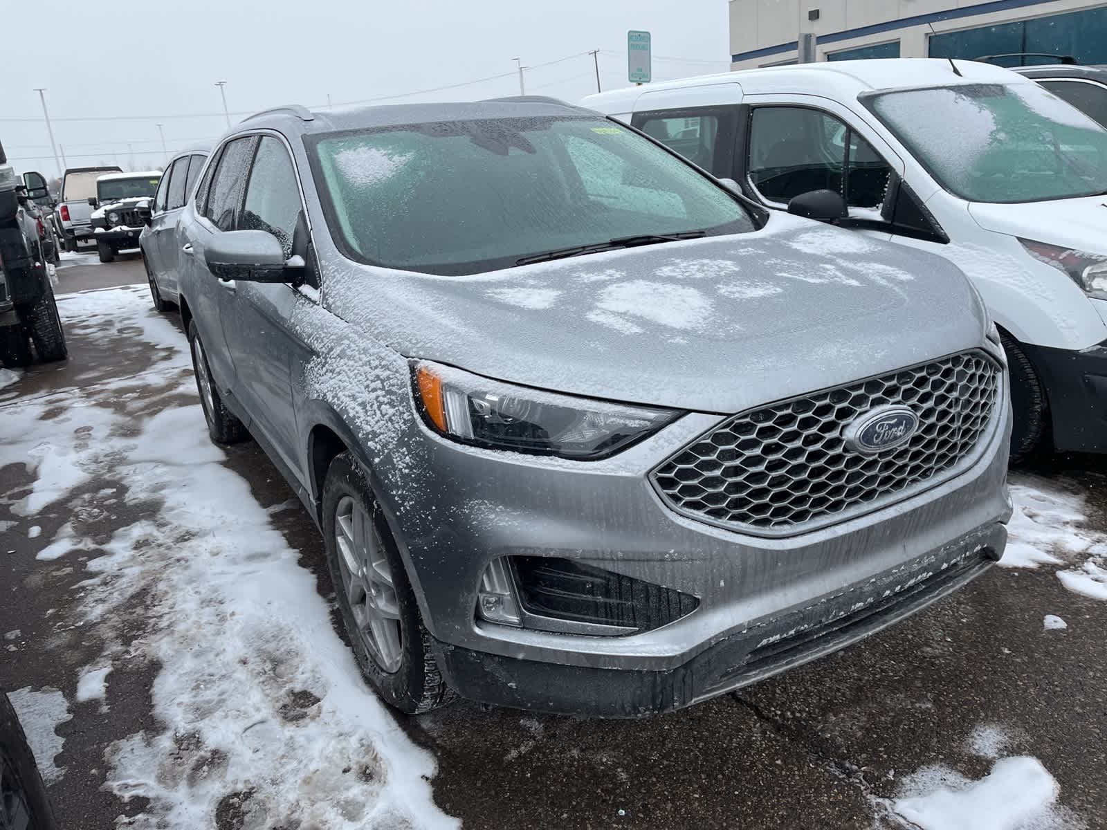 Thumbnail: 2023 Ford Edge - 17