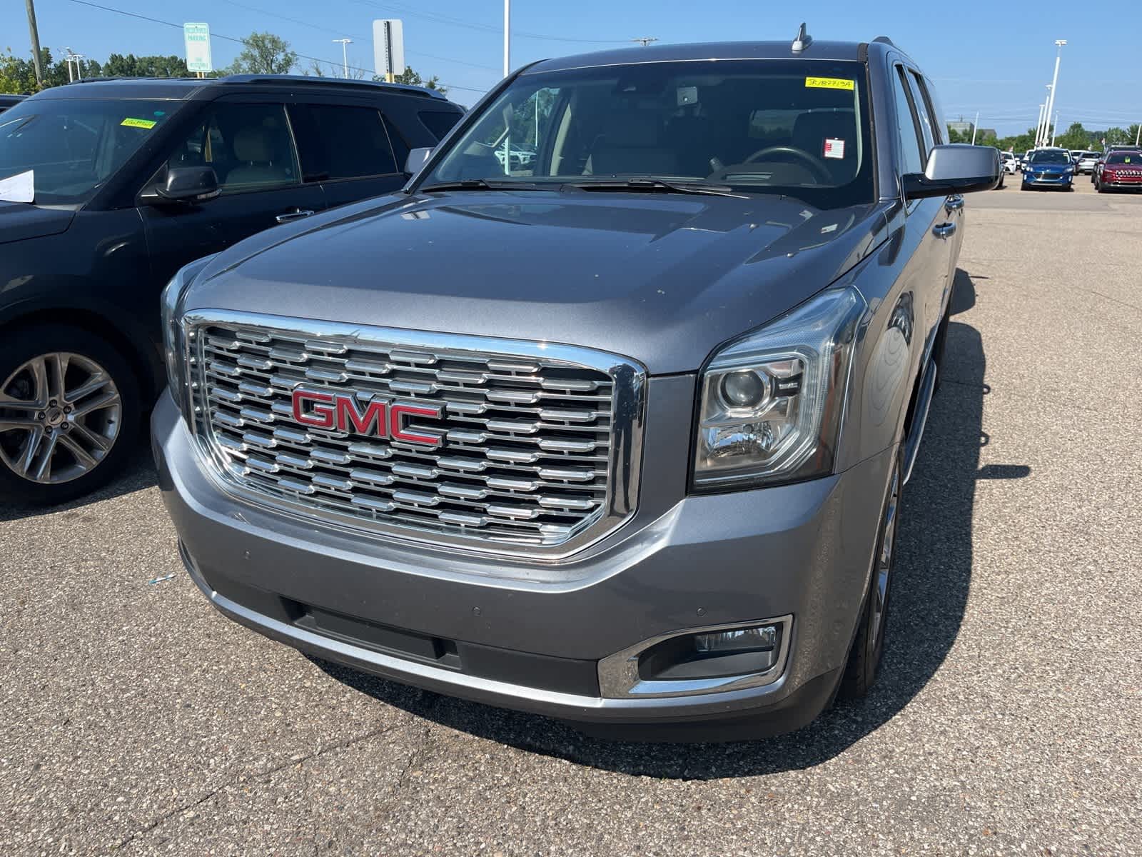 Thumbnail: 2018 GMC Yukon XL - 3