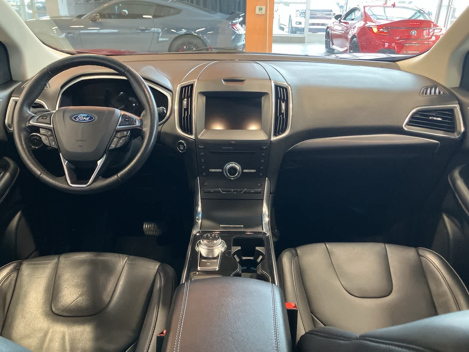 Thumbnail: 2019 Ford Edge - 25
