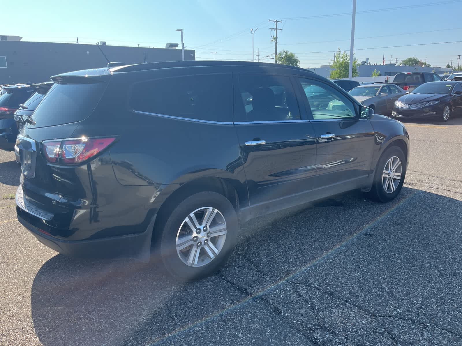 Thumbnail: 2017 Chevrolet Traverse - 11