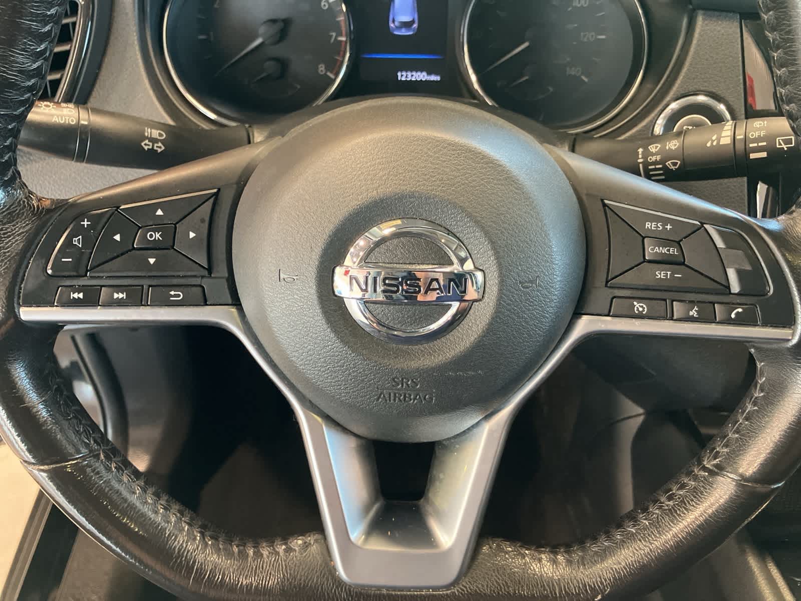 Thumbnail: 2018 Nissan Rogue - 14