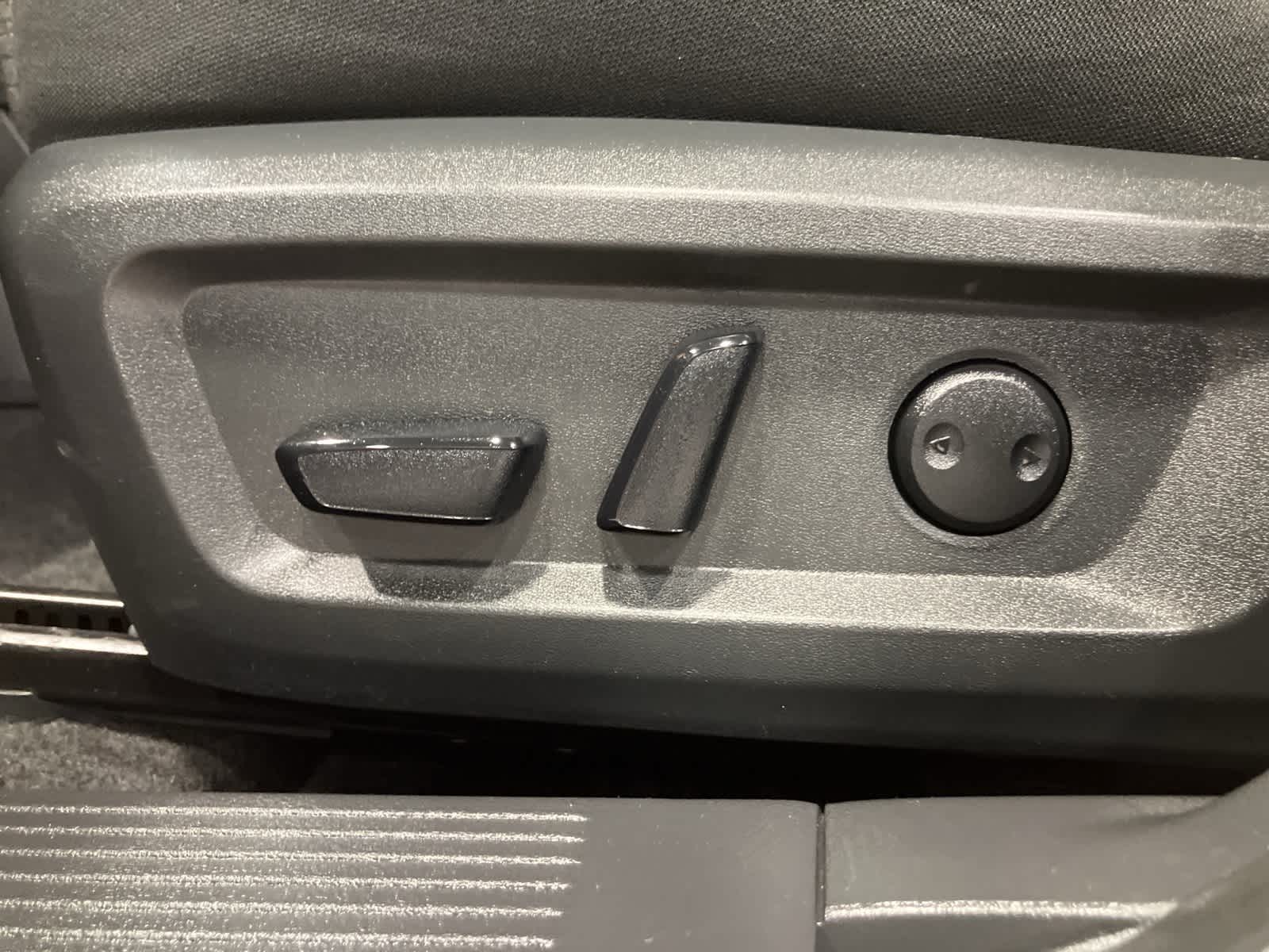 Thumbnail: 2023 Nissan Rogue - 11