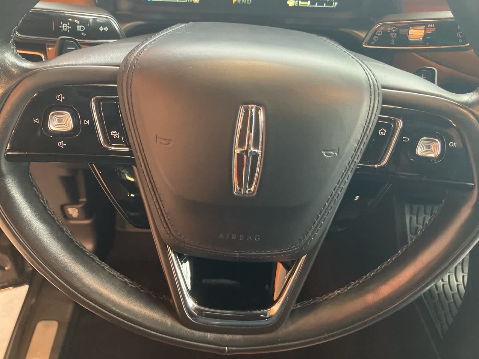 Thumbnail: 2023 Lincoln Aviator - 12
