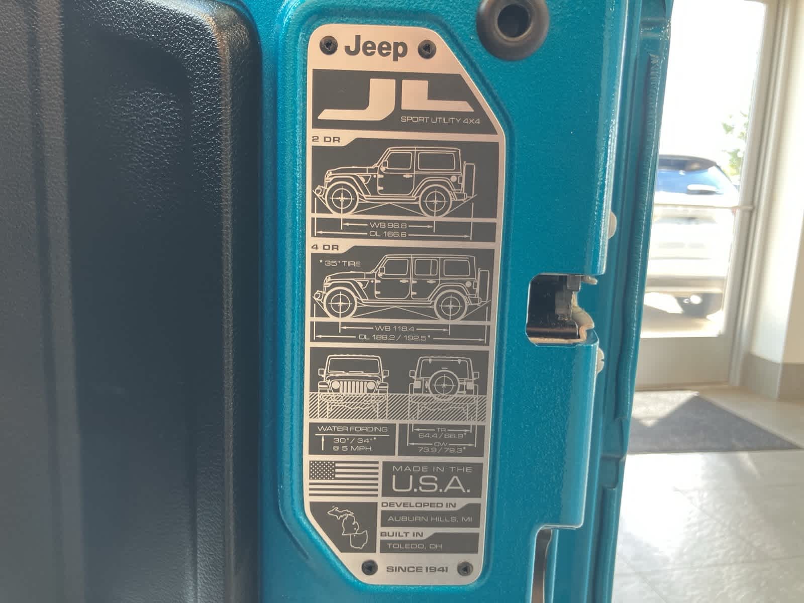 Thumbnail: 2024 Jeep Wrangler - 31