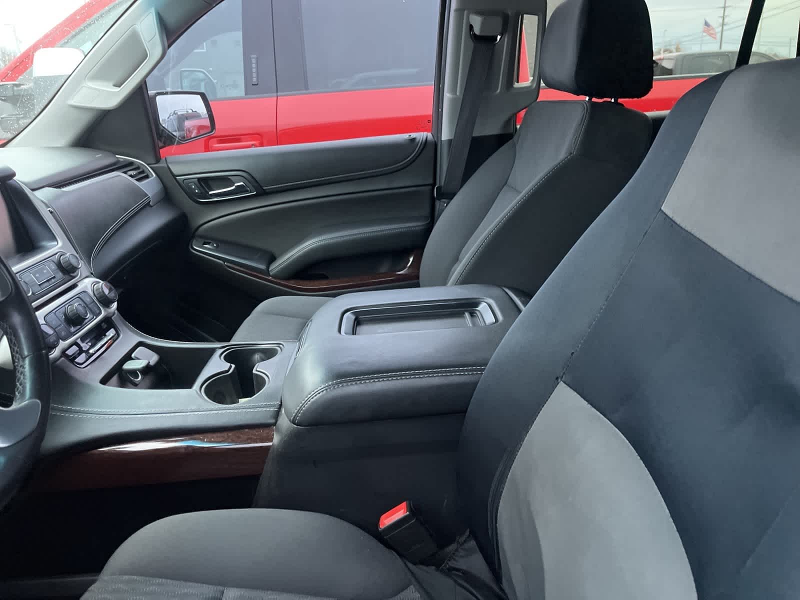 Thumbnail: 2017 GMC Yukon - 22