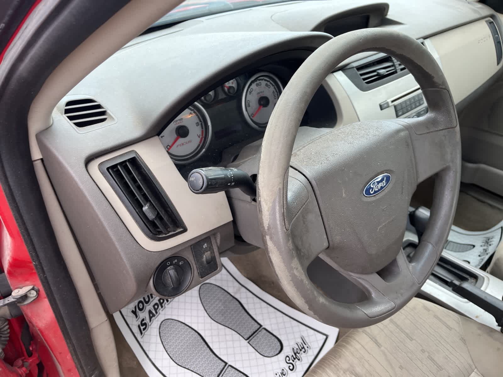 Thumbnail: 2008 Ford Focus - 26