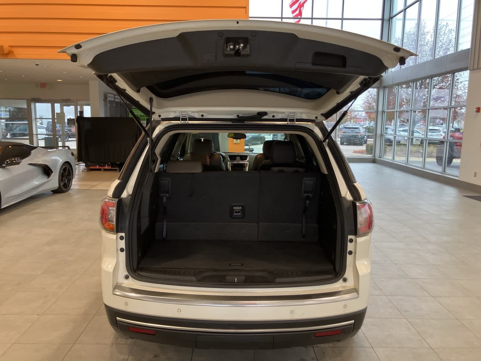 Thumbnail: 2013 GMC Acadia - 28