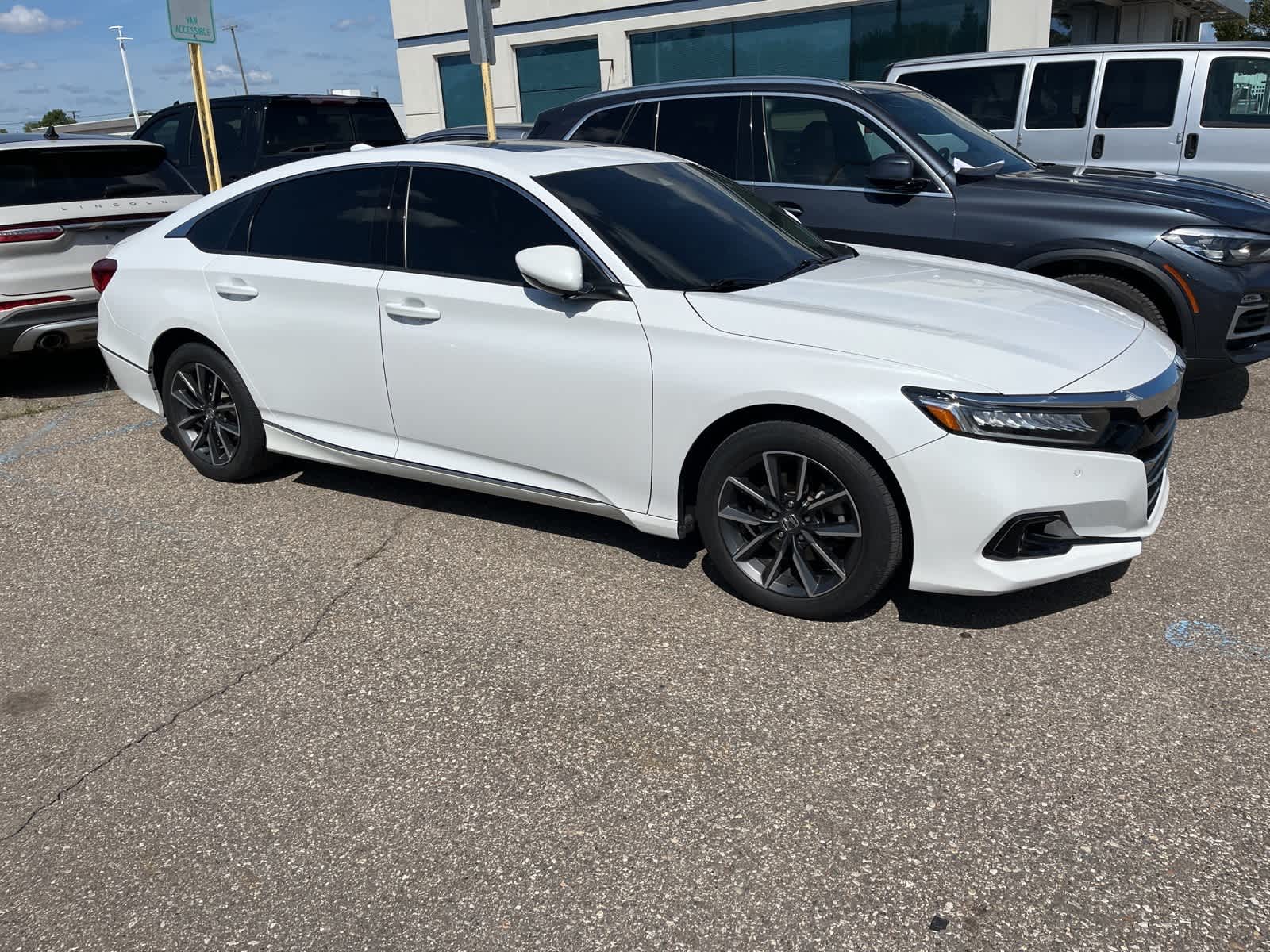 Thumbnail: 2022 Honda Accord - 14