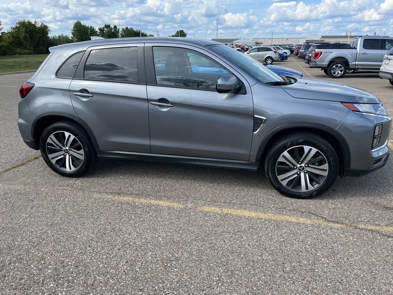 Thumbnail: 2024 Mitsubishi Outlander Sport - 15