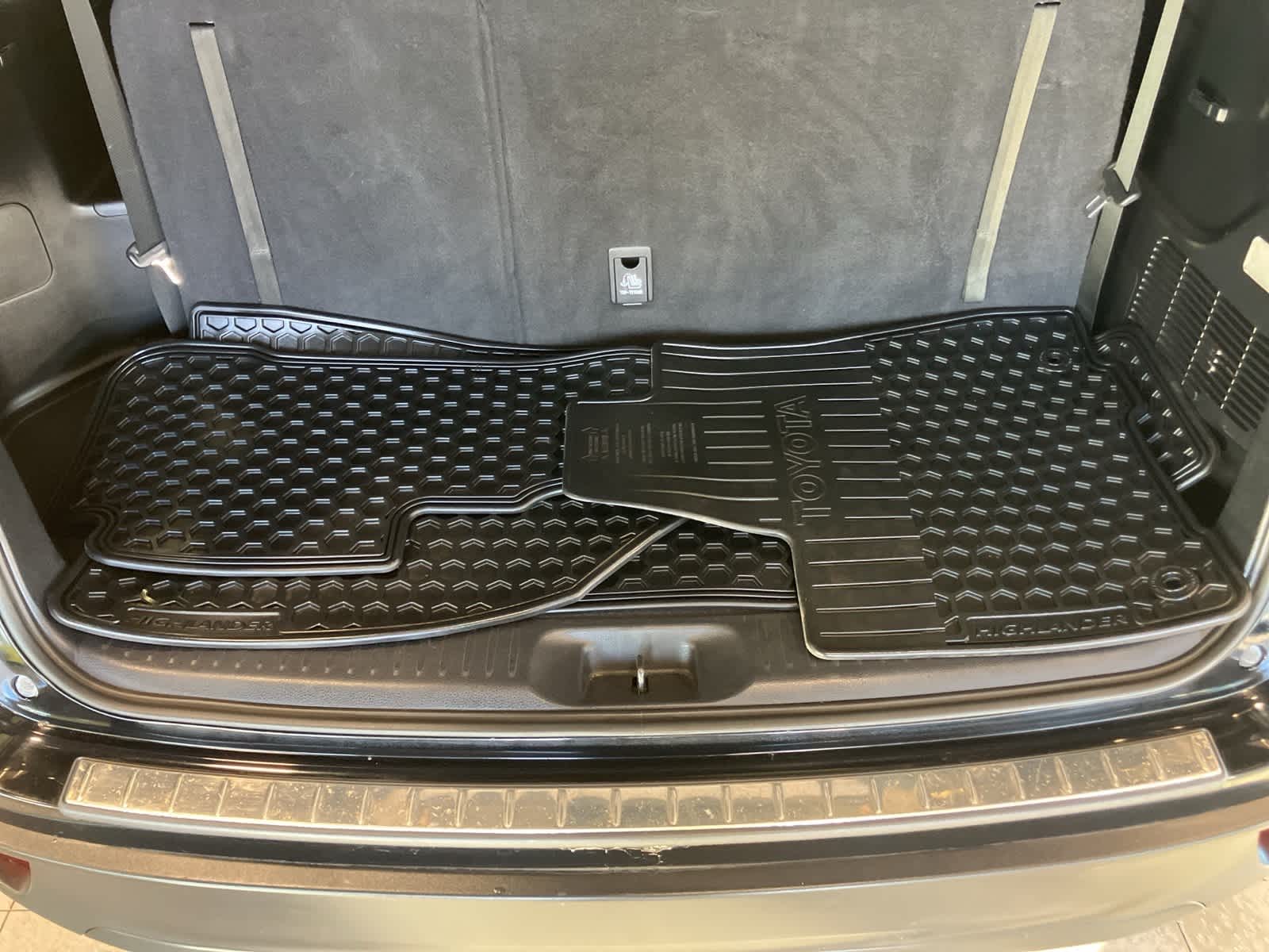 Thumbnail: 2018 Toyota Highlander - 26