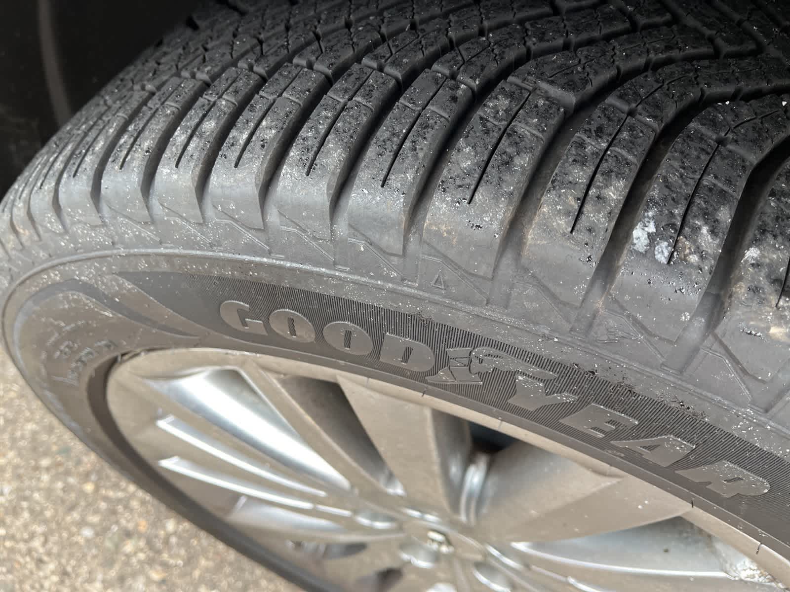 Thumbnail: 2013 Lincoln MKX - 19