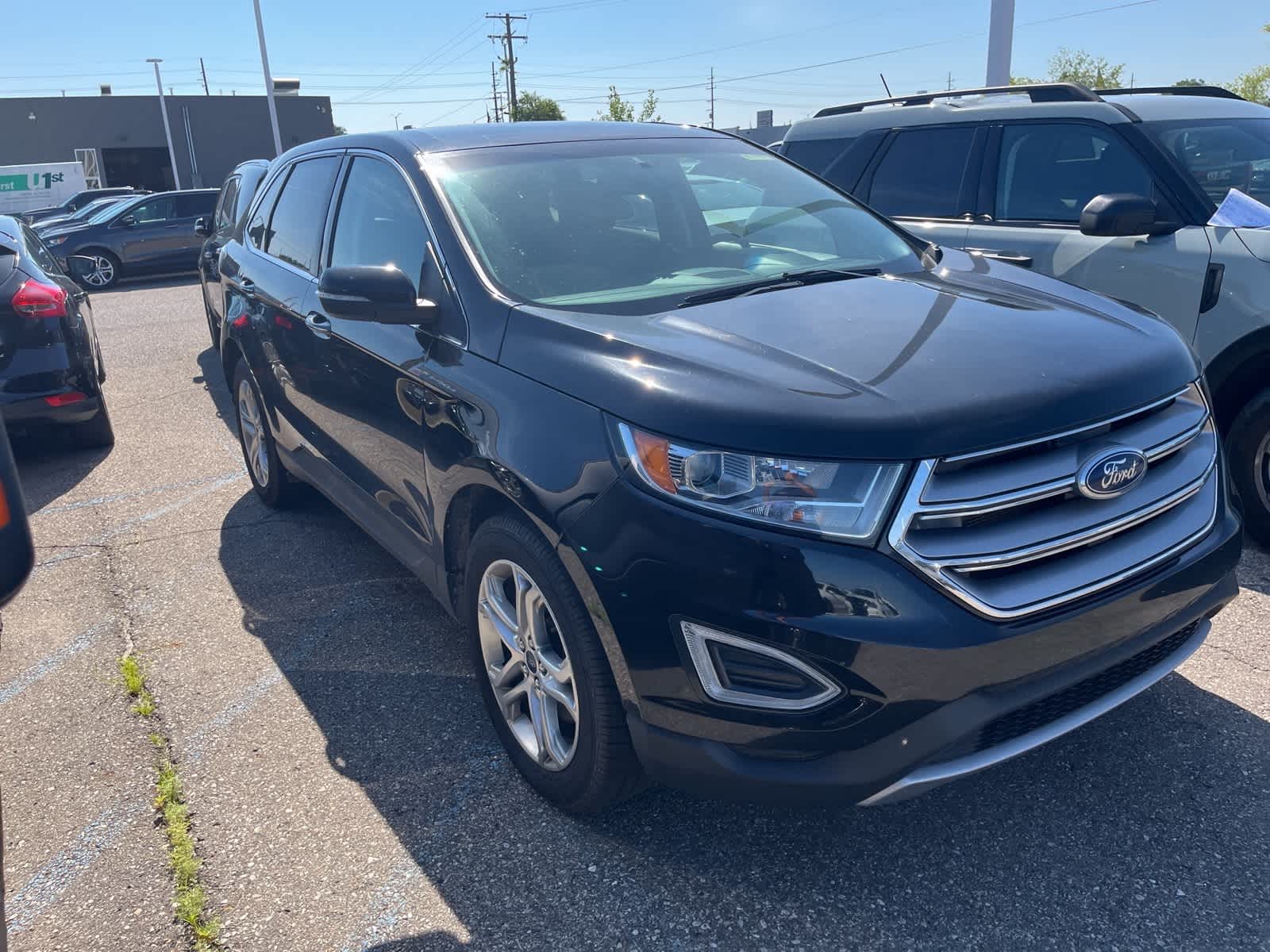Thumbnail: 2018 Ford Edge - 17