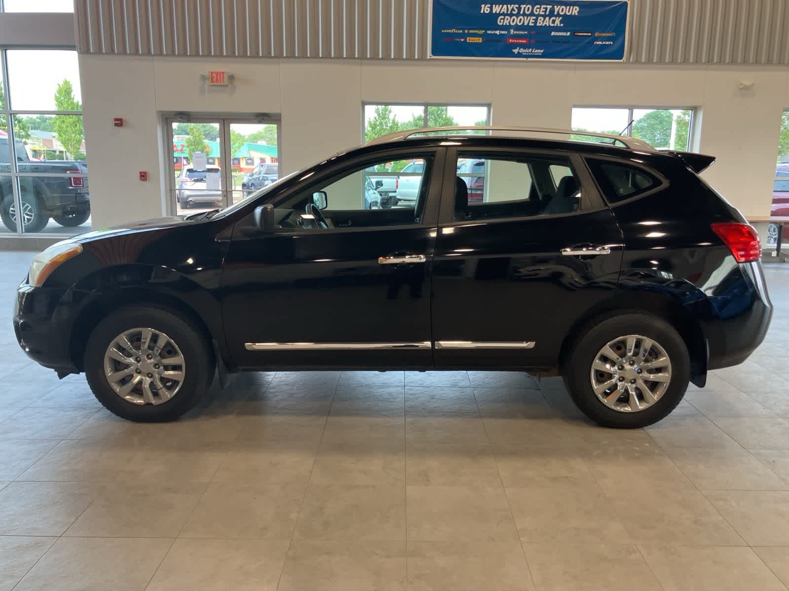 Thumbnail: 2015 Nissan Rogue - 8