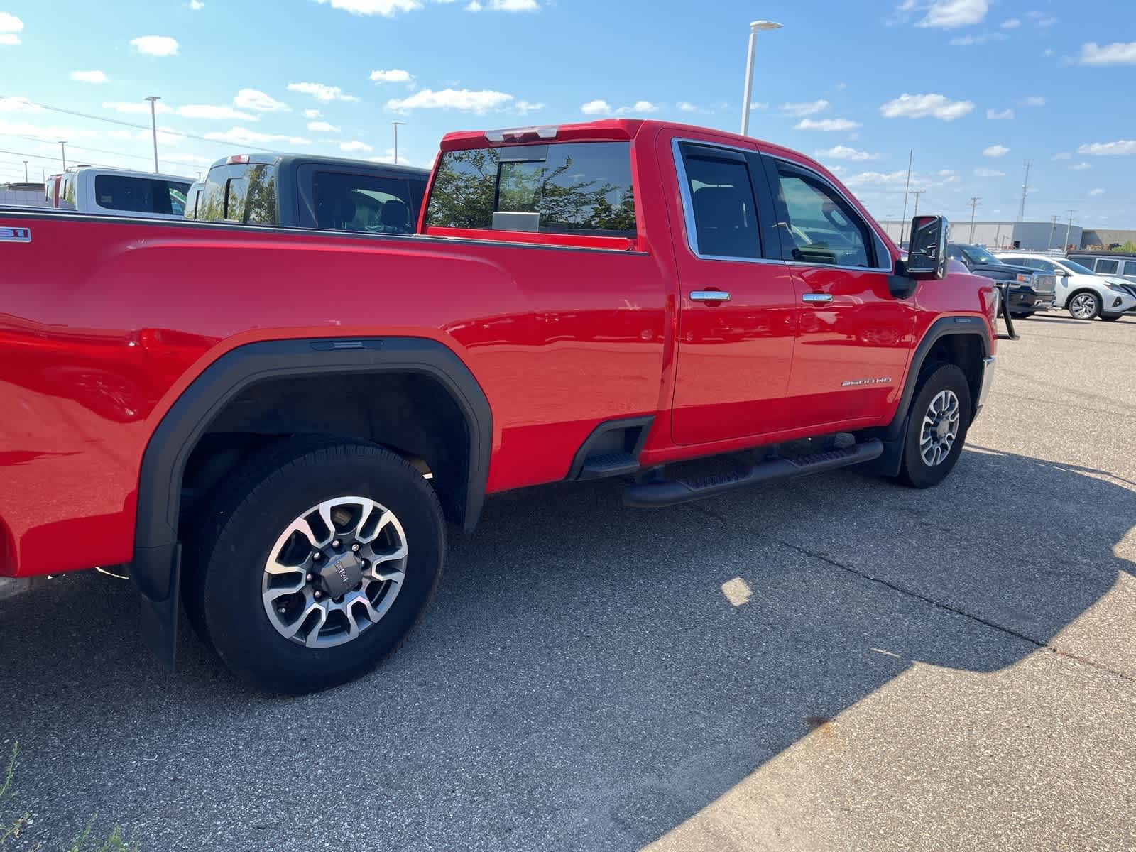 Thumbnail: 2022 GMC Sierra 2500 - 14