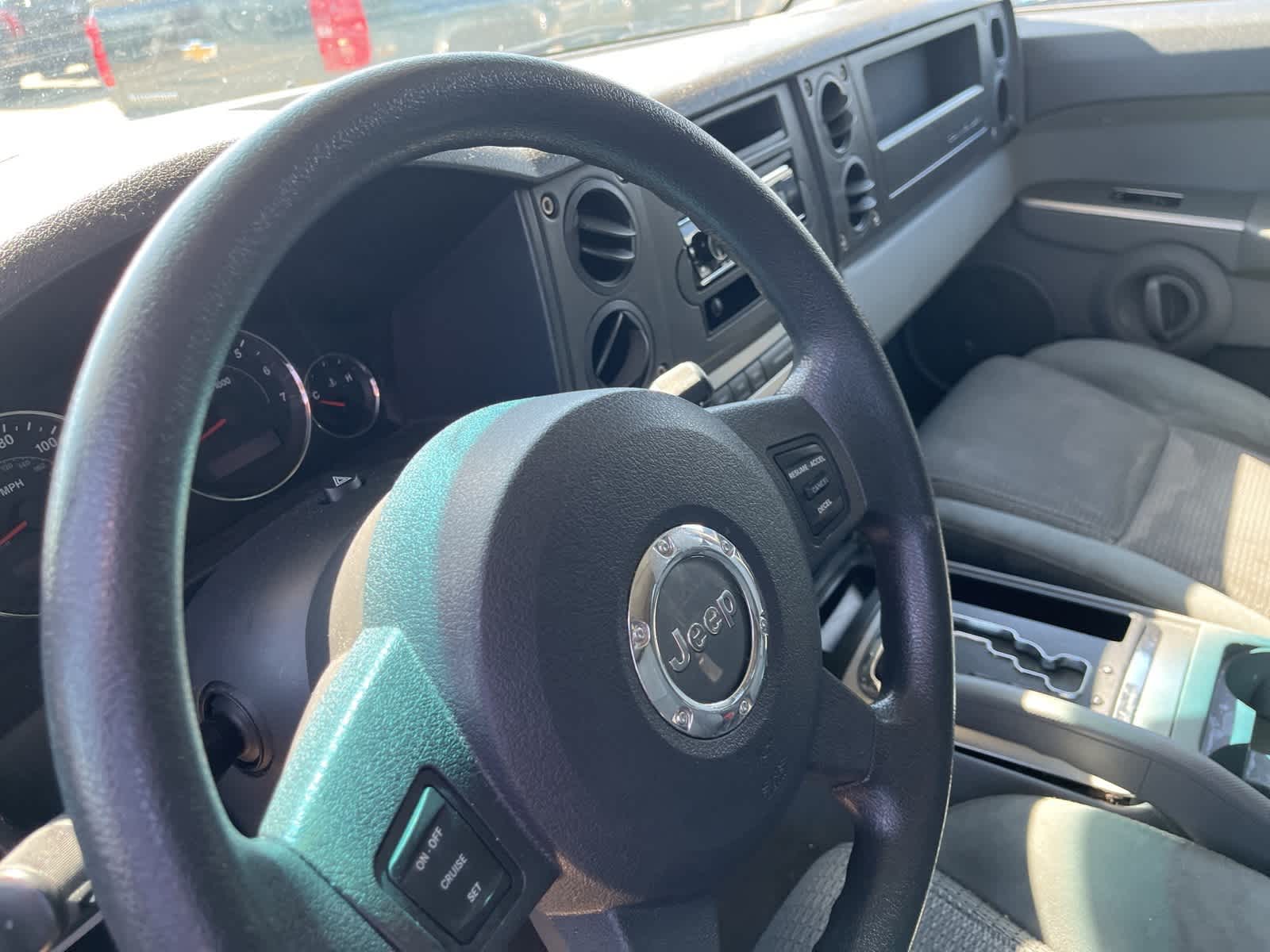 Thumbnail: 2007 Jeep Commander - 25