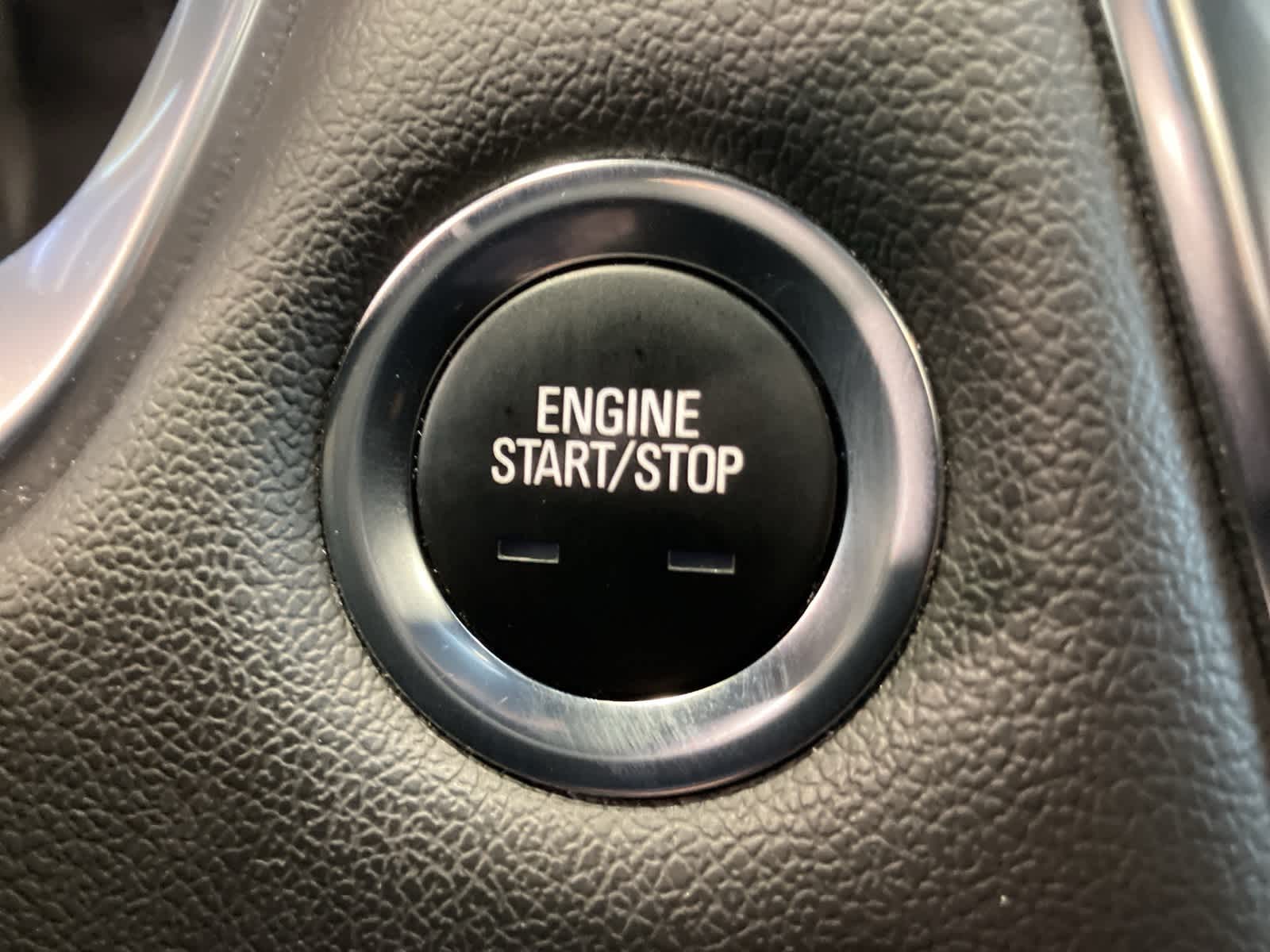 Thumbnail: 2022 Chevrolet Traverse - 19