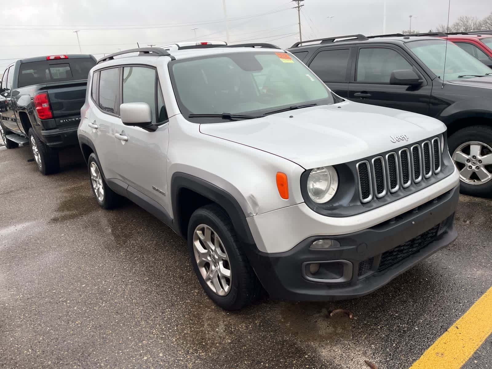 Thumbnail: 2015 Jeep Renegade - 18